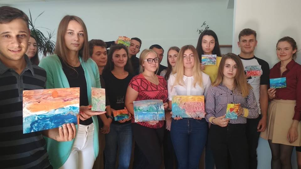 Майстер-клас з енкаустики для студентів спеціальностей «Менеджмент соціокультурної діяльності» й «Документознавство та інформаційна діяльність»