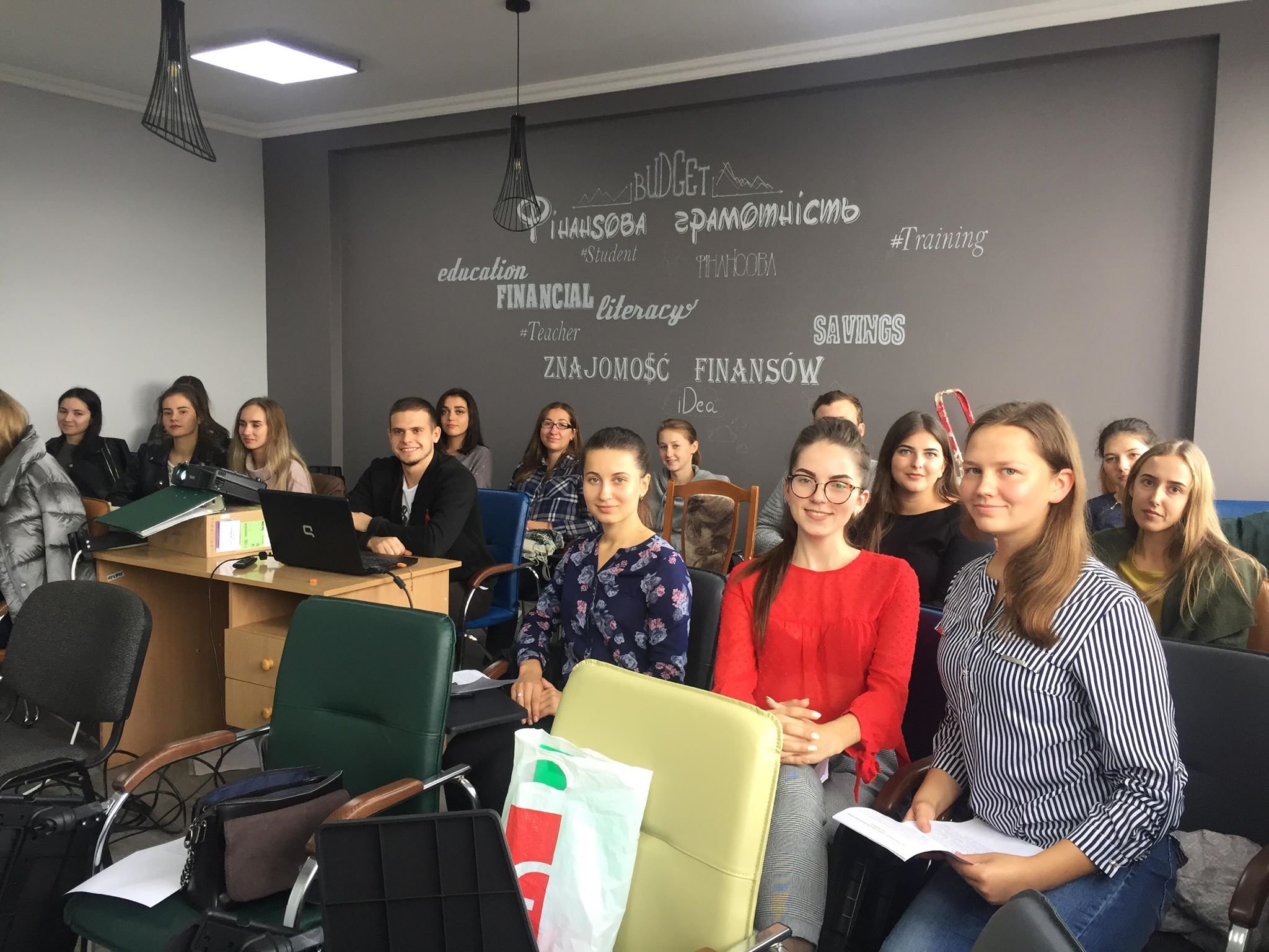 Гурток «Фінансова просвіта / Financial education» розпочав свою роботу