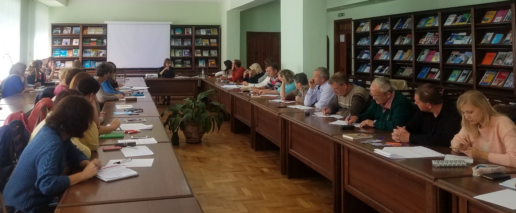 У Бібліотеці ім. Л. Каніщенка ТНЕУ відбувся тренінг для працівників закладів середньої освіти