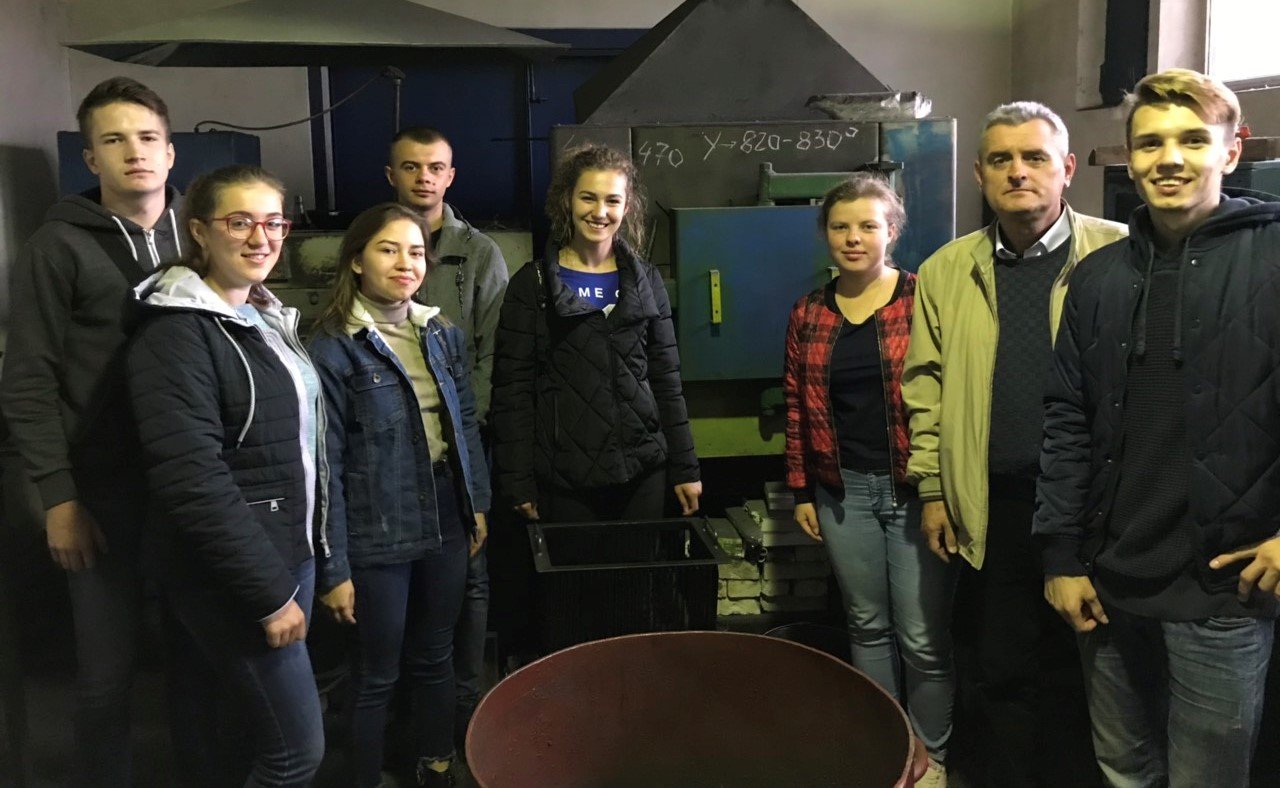 Студенти спеціальності «Геодезія та землеустрій» вивчали практичні аспекти дисципліни «Система машин і технологій в природокористуванні» на виробництві