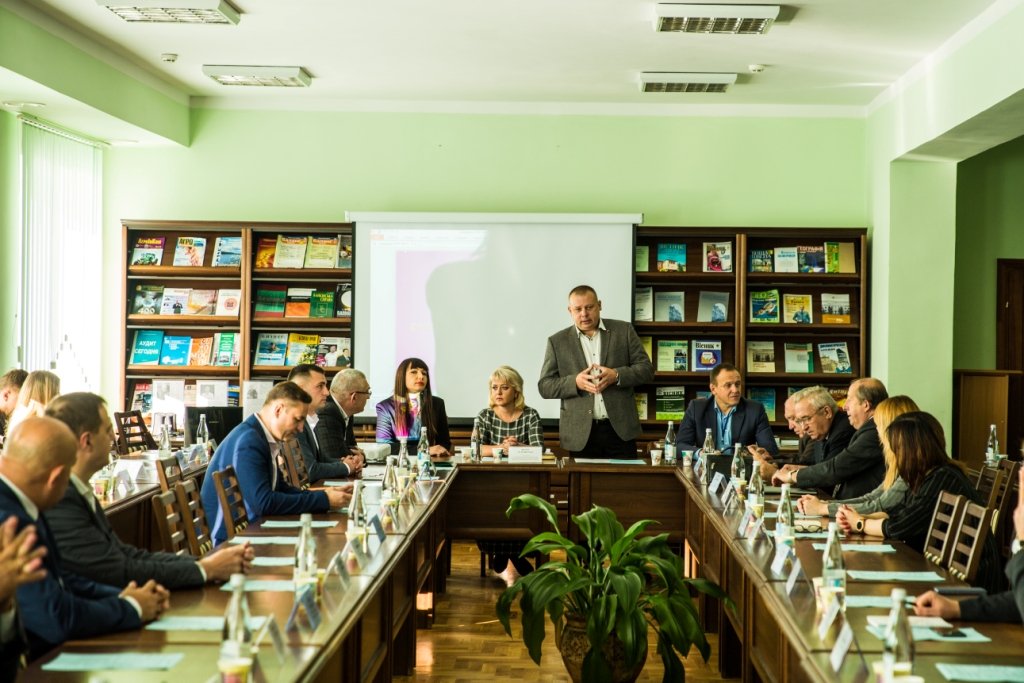 Відбулося засідання круглого столу «Освіта та бізнес: сучасні виклики, реалії та перспективи»