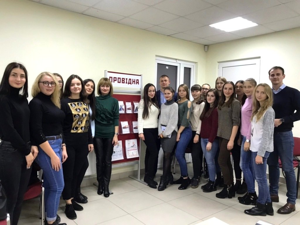 Учасники студентської страхової компанії «Імперія безпеки» взяли участь у семінарі «Страхування майна. Страхові продукти для фізичних осіб»