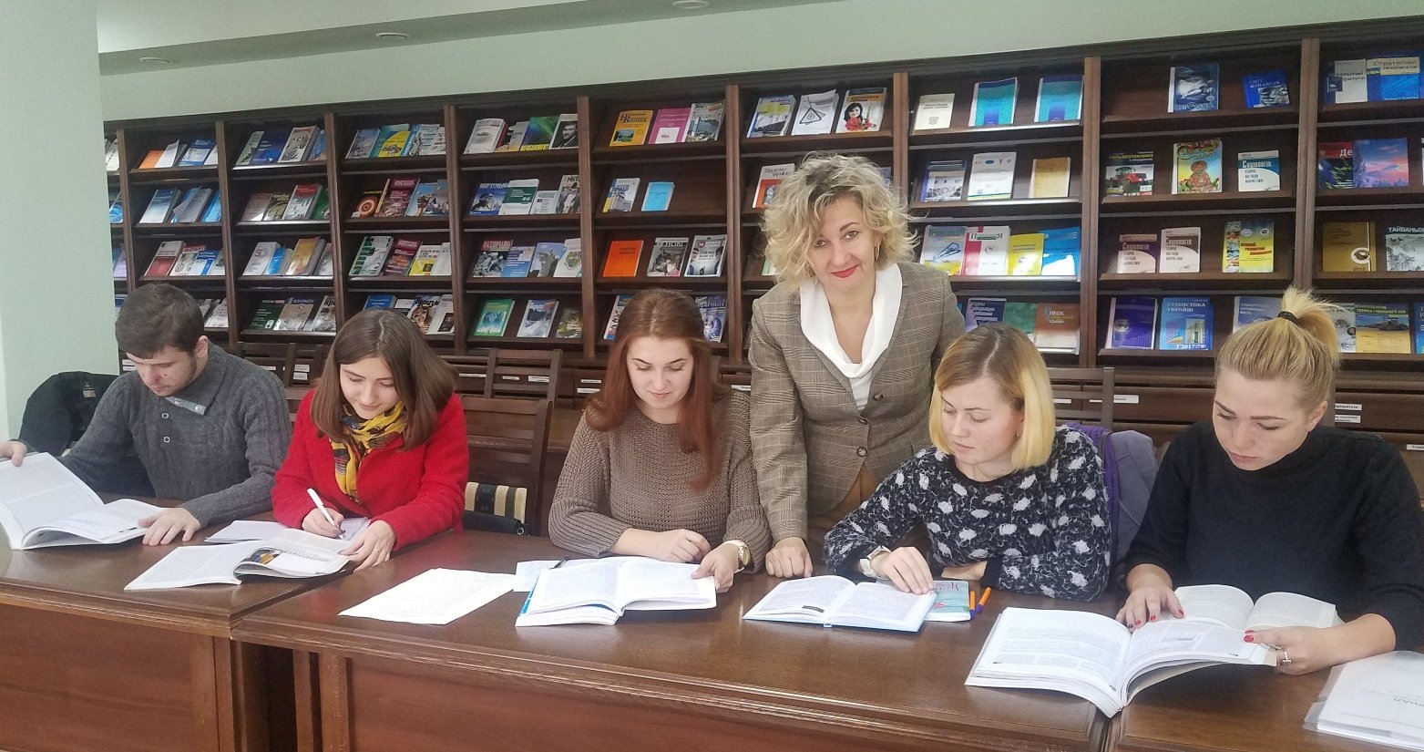 Бібліотека ім. Л. Каніщенка запрошує студентів і викладачів до участі у новому проекті!