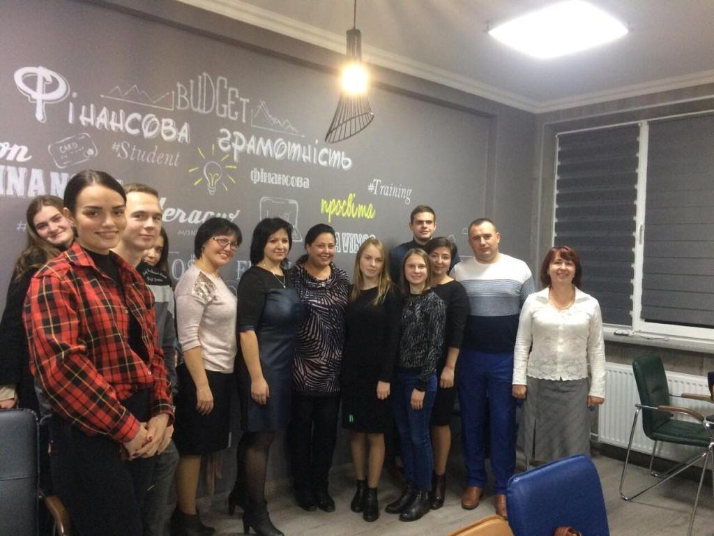 Дискусійний майданчик «Ресурси і витрати домогосподарств: статистична методологія та інструменти»