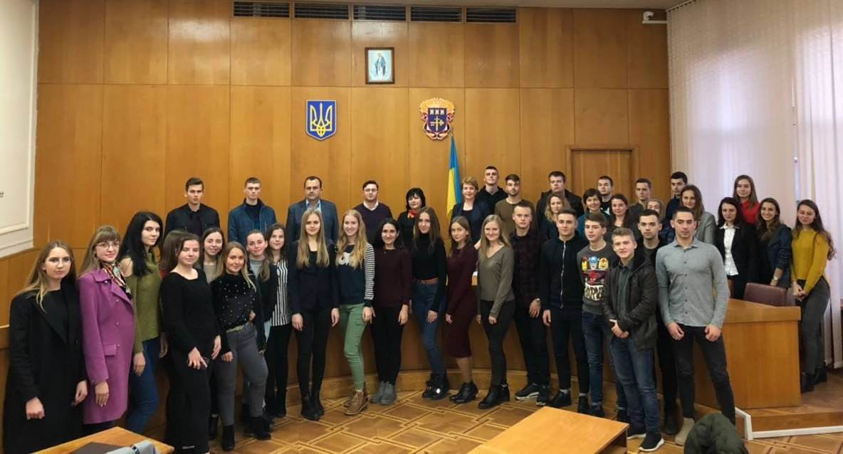 Молодь ТНЕУ поспілкувалася з фахівцями Тернопільської обласної державної адміністрації