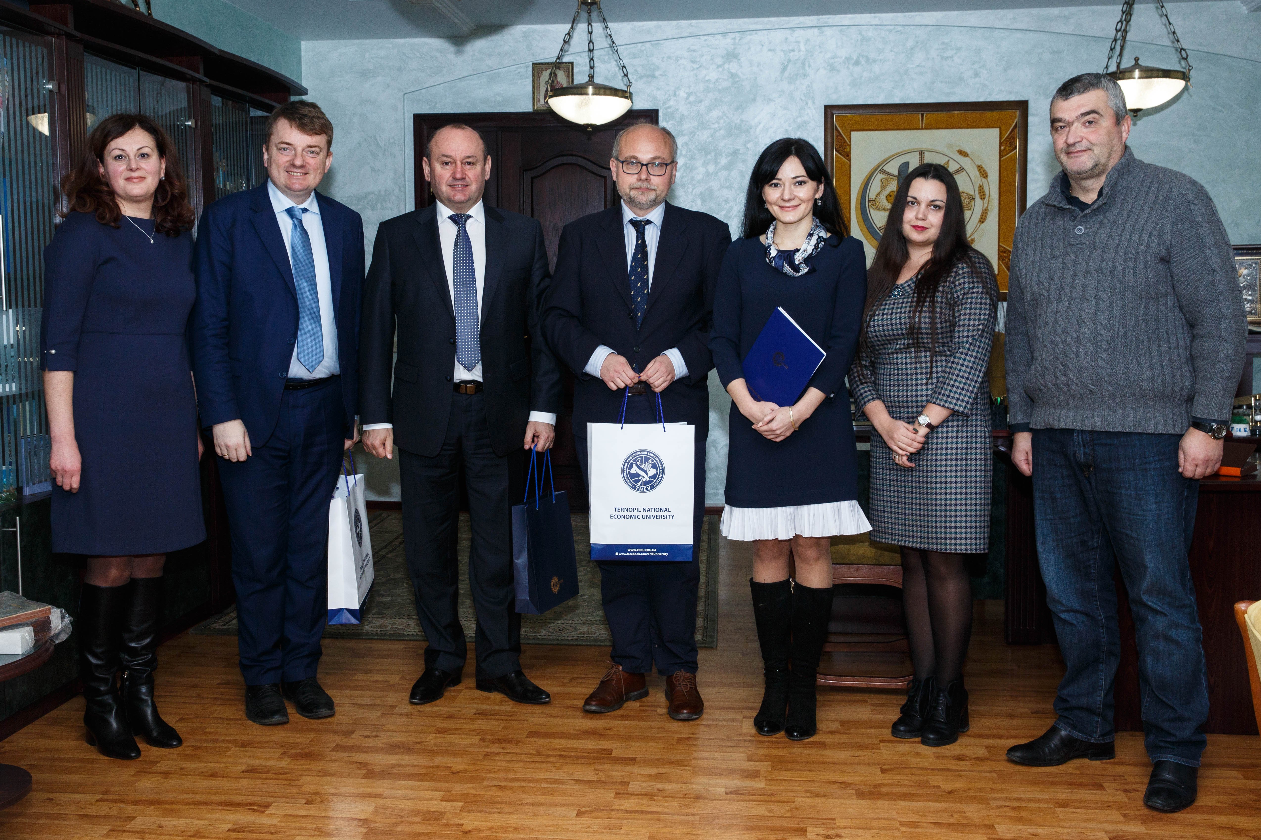 До ТНЕУ завітали науковці Єзуїтського університету філософії і освіти Академія «Ignatianum»!