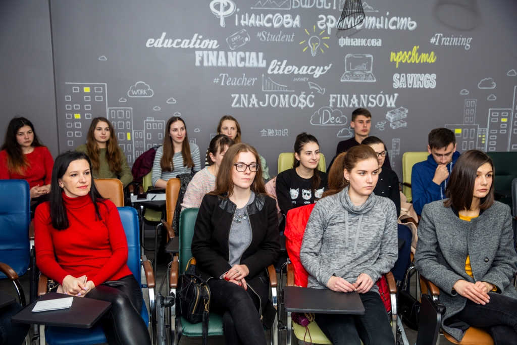 Для старшокурсників факультету фінансів організували тренінг «Технології пошуку роботи»
