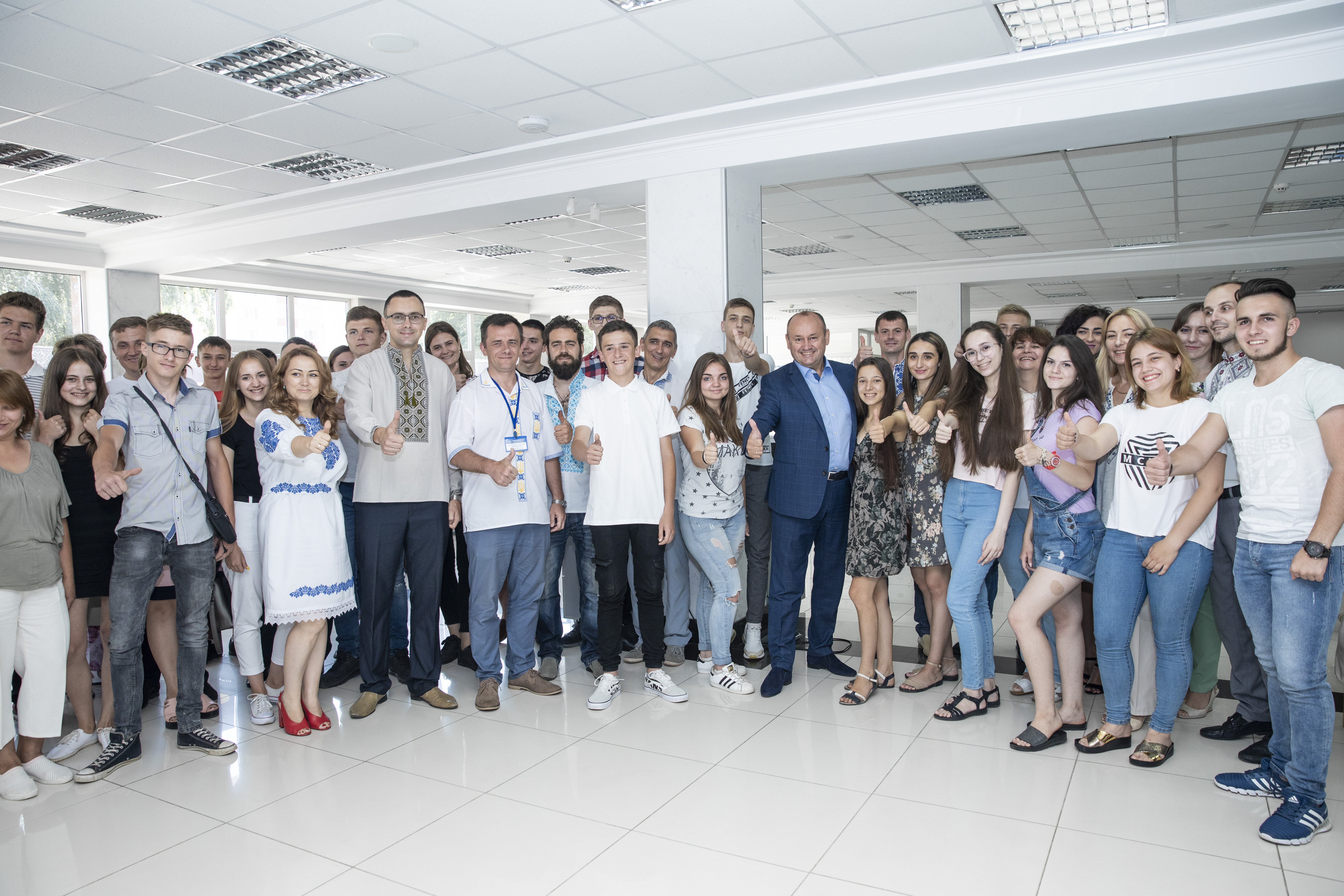 Приймальна комісія ТНЕУ готова відповісти на усі запитання абітурієнтів!