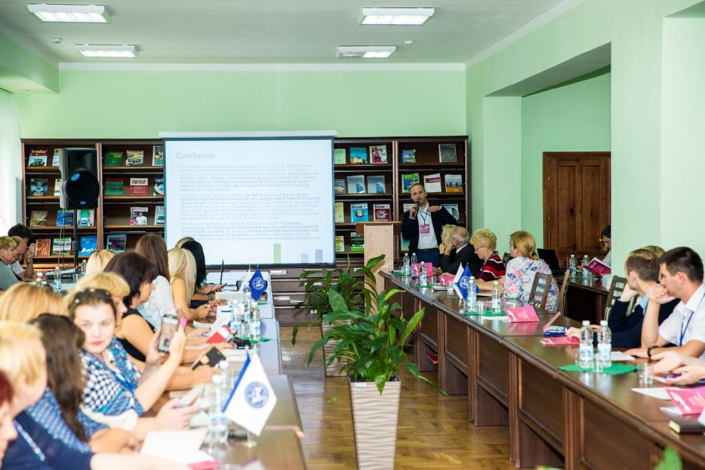 У ТНЕУ відбулася III Міжнародна науково-практична конференція «Сучасні детермінанти фіскальної політики: локальний та міжнародний вимір», організована факультетом фінансів та обліку