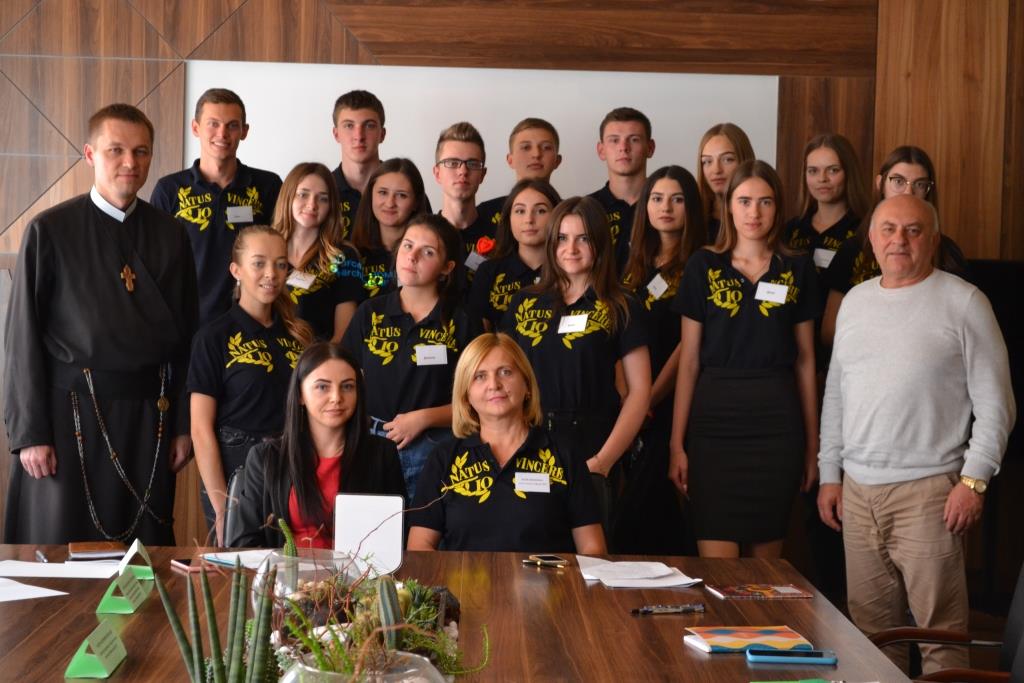 Круглий стіл «Цінності в житті людини: особистісні, професійні та духовні»
