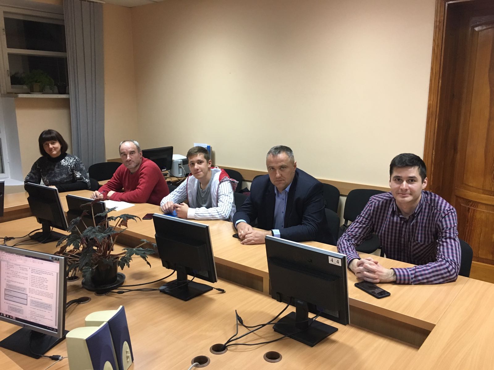 Триває навчальний проект «Інтенсивні курси з вивчення англійської мови та комп’ютерних інформаційних технологій»