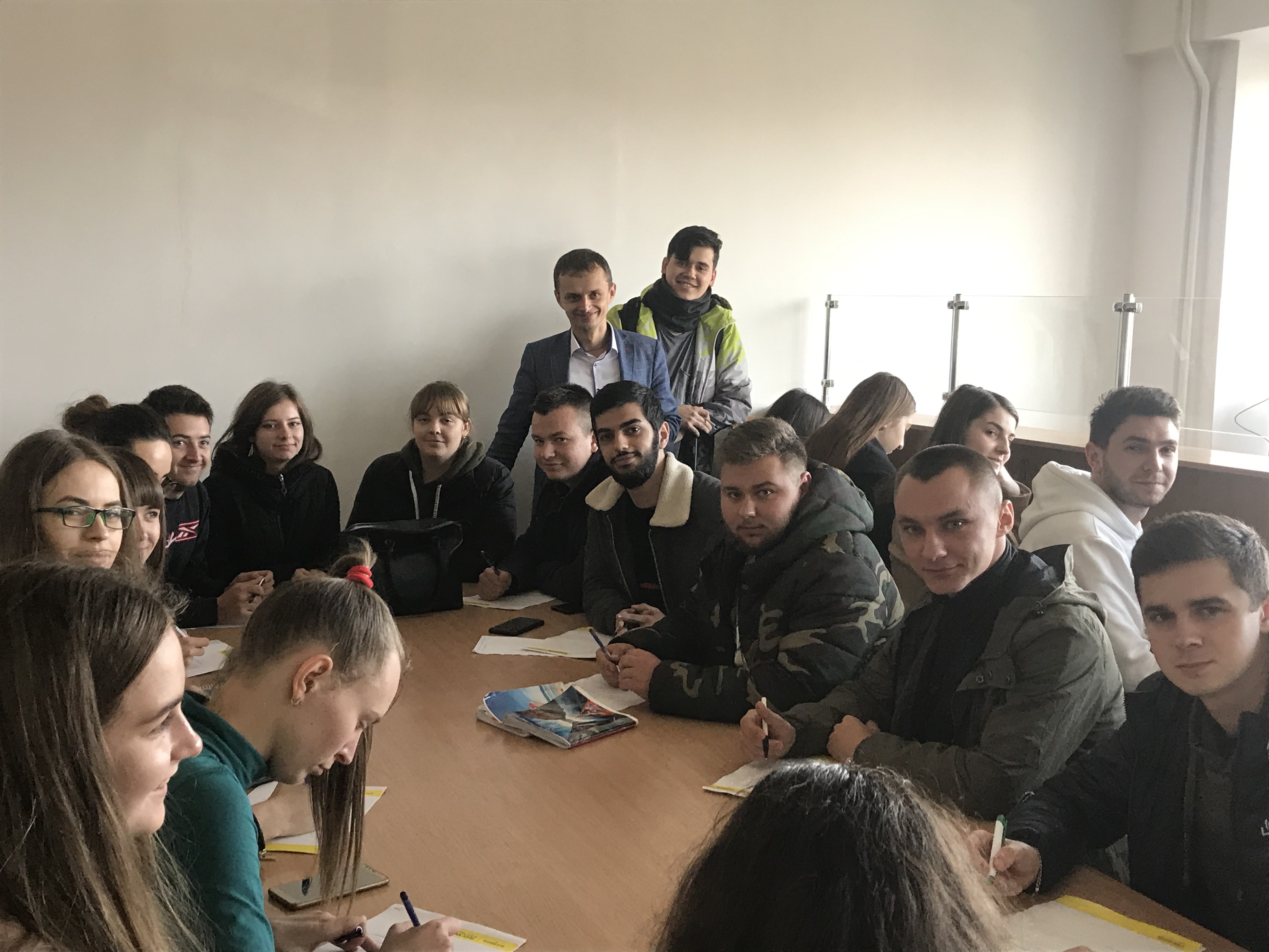 Дуальна освіта розпочалася для студентів-банкірів факультету фінансів та обліку ТНЕУ