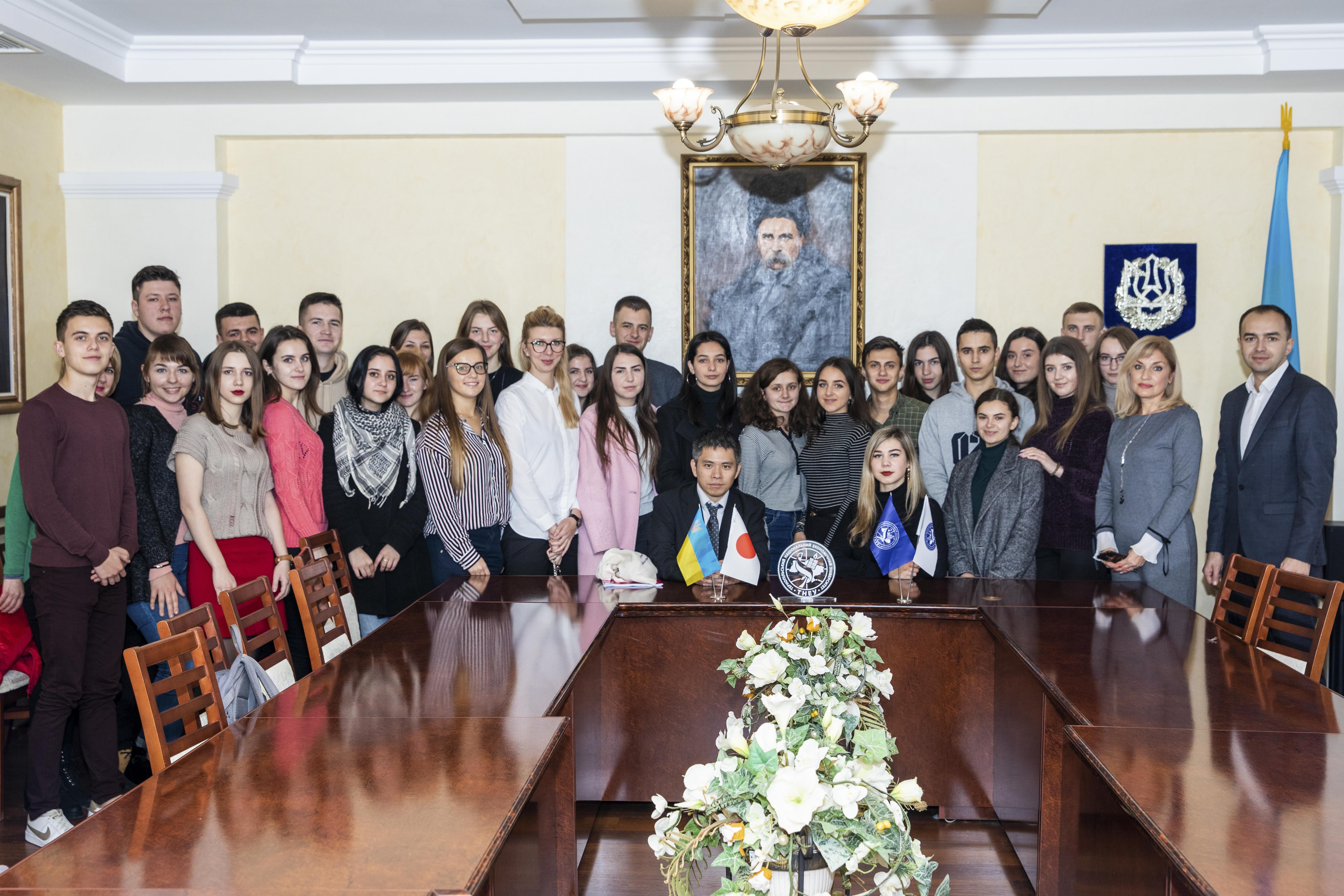 Зустріч студентів з дипломатом Посольства Японії в Україні – Хошіно Юічі