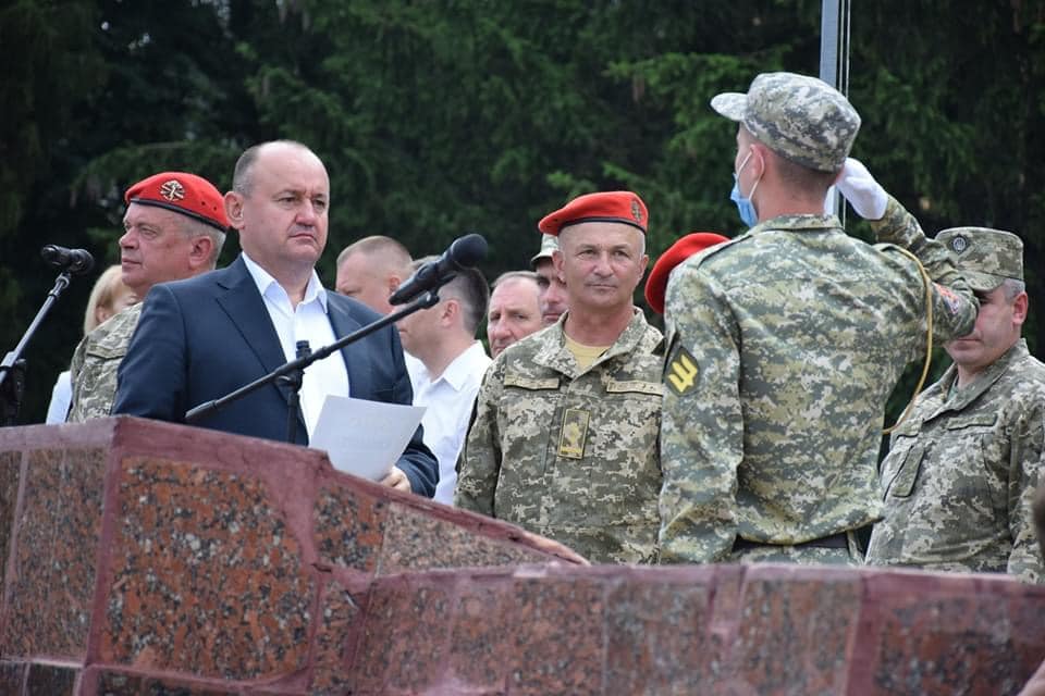 Випускники Центру підготовки офіцерів запасу ТНЕУ склали присягу на вірність Українському Народові