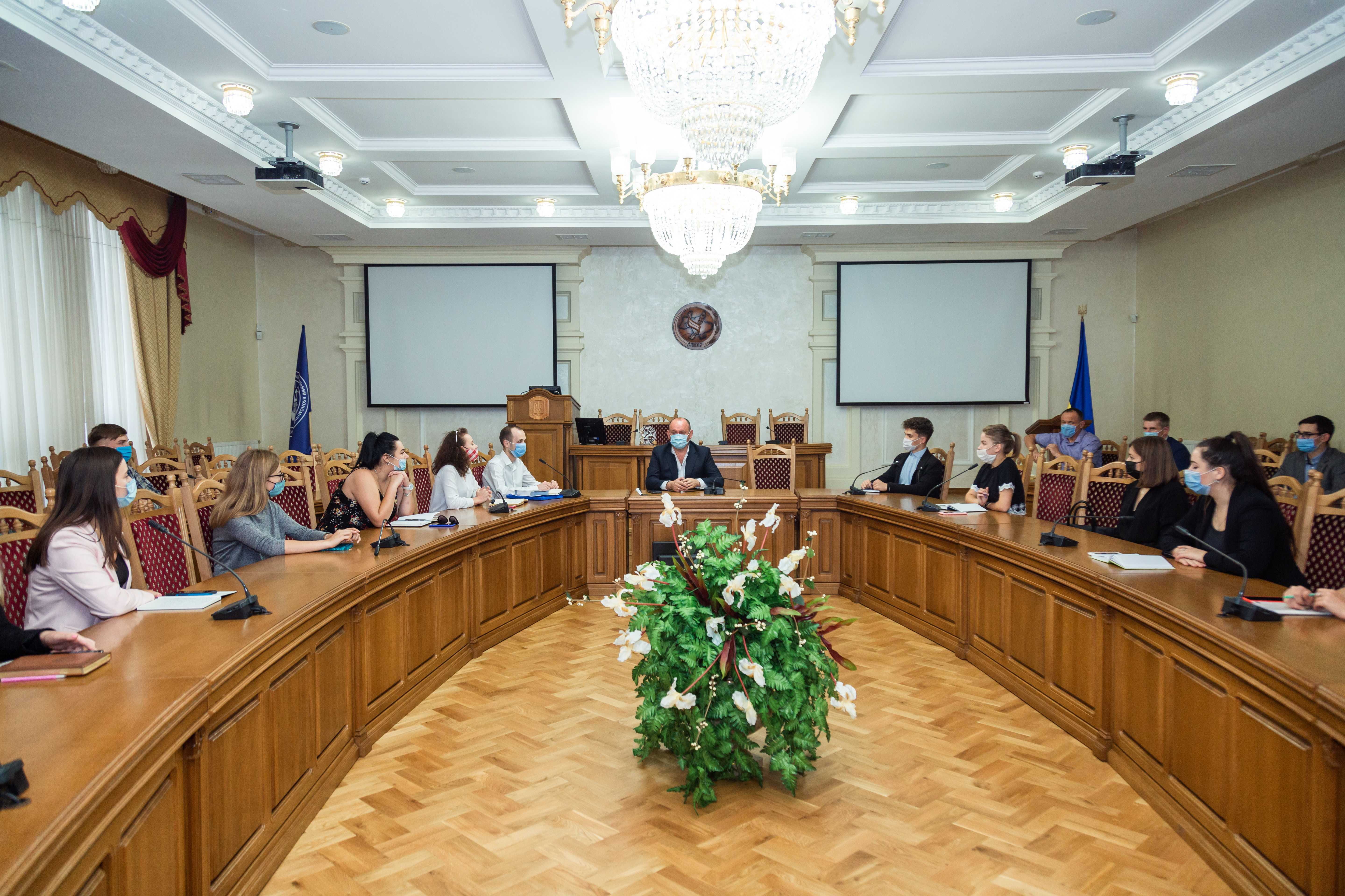 Студенти зустрілися з ректором ЗУНУ