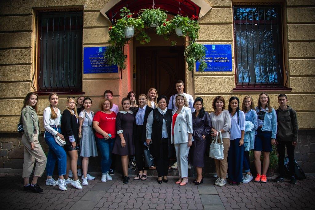 На соціально-гуманітарному факультеті Західноукраїнського національного університету гостювали старшокласники