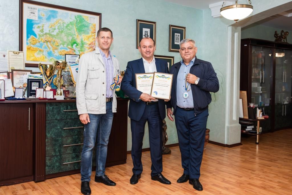 Вітаємо гандбольну команду «Універ» Західноукраїнського національного університету з новими досягненнями!