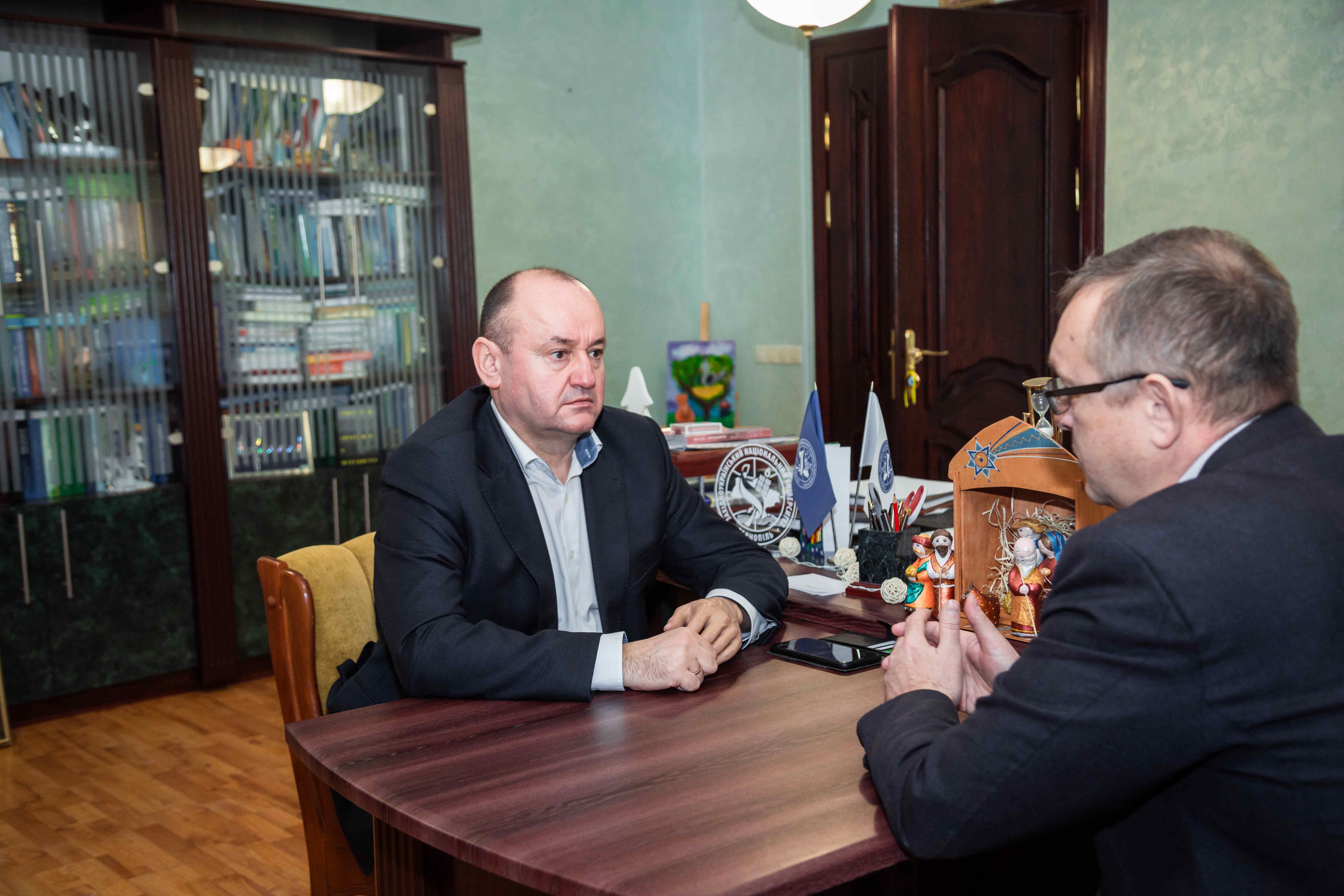 Зустріч ректора з директором Тернопільської загальноосвітньої школи І-ІІІ ступенів №10 Андрієм Газилишиним.