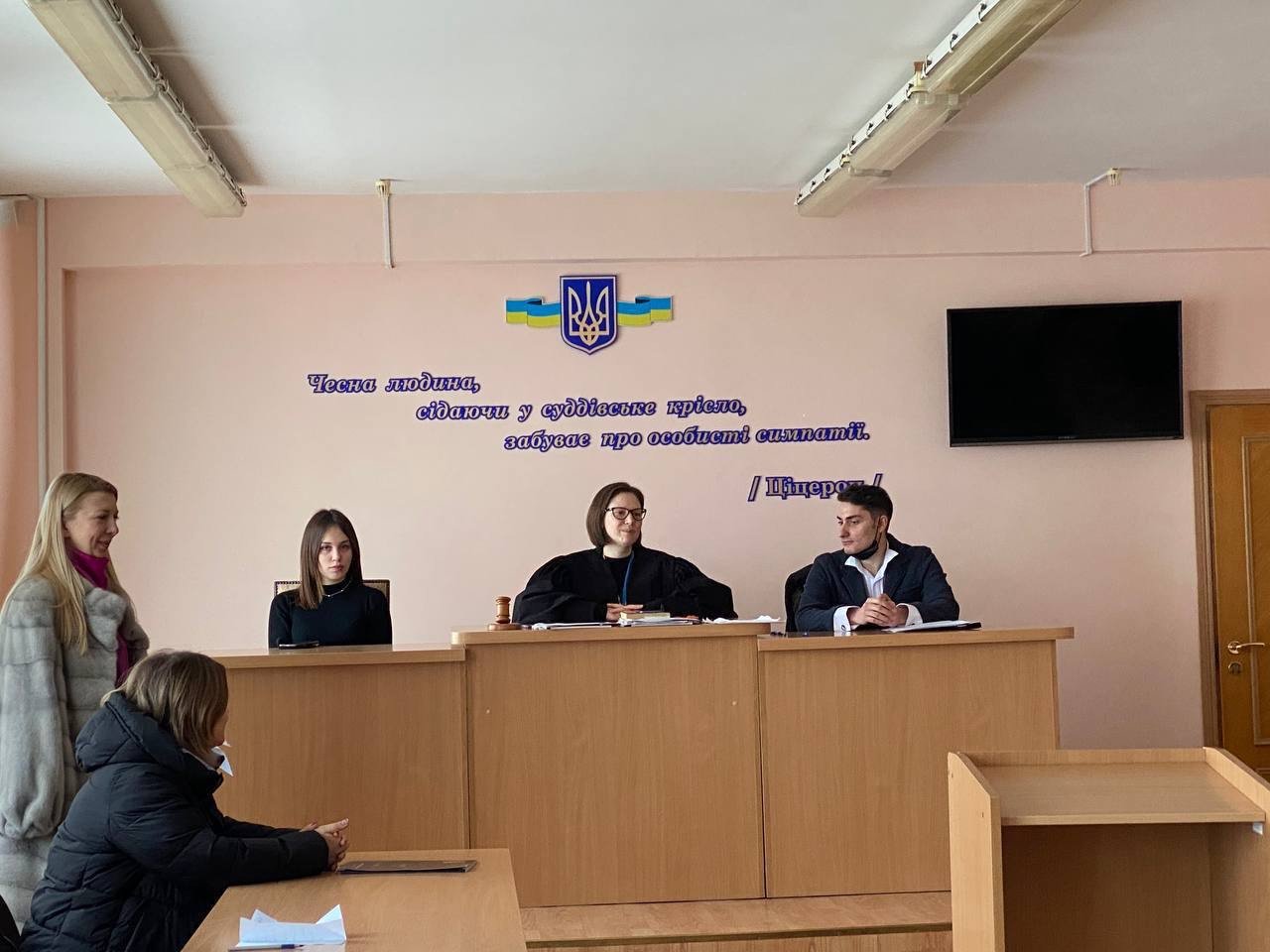 Студенти юридичного факультету ЗУНУ провели модельоване судове засідання у рамках дуальної освіти