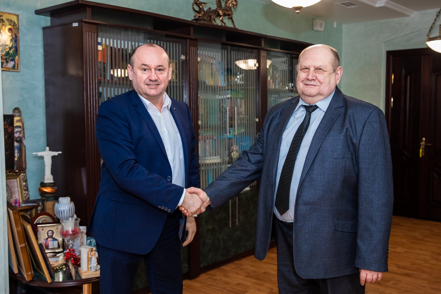 Ректор ЗУНУ зустрівся з директором науково-дослідного центру індустріальних проблем розвитку НАН України Юрієм Івановим