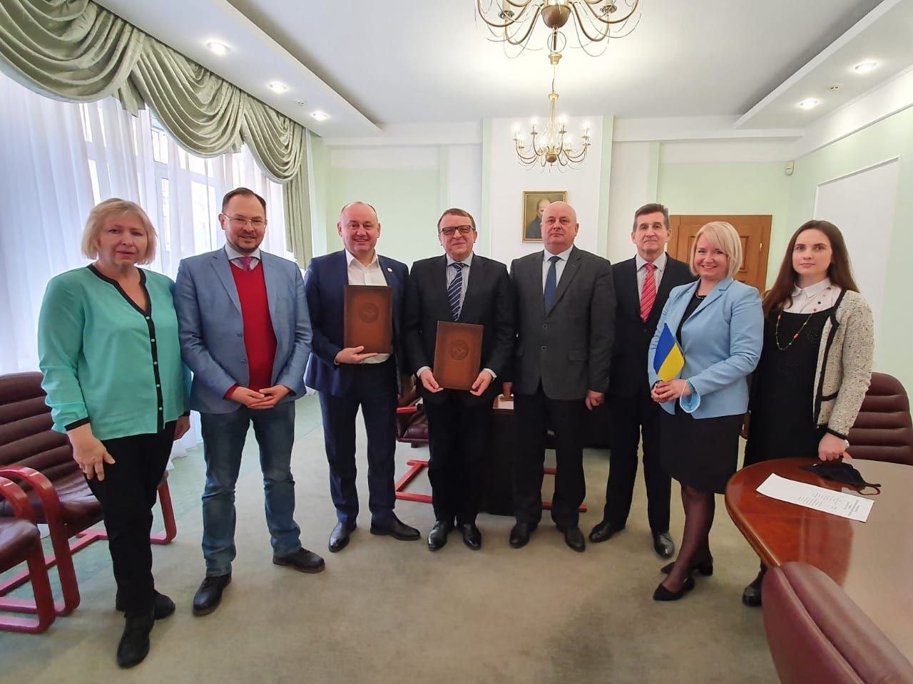 Нові горизонти співпраці