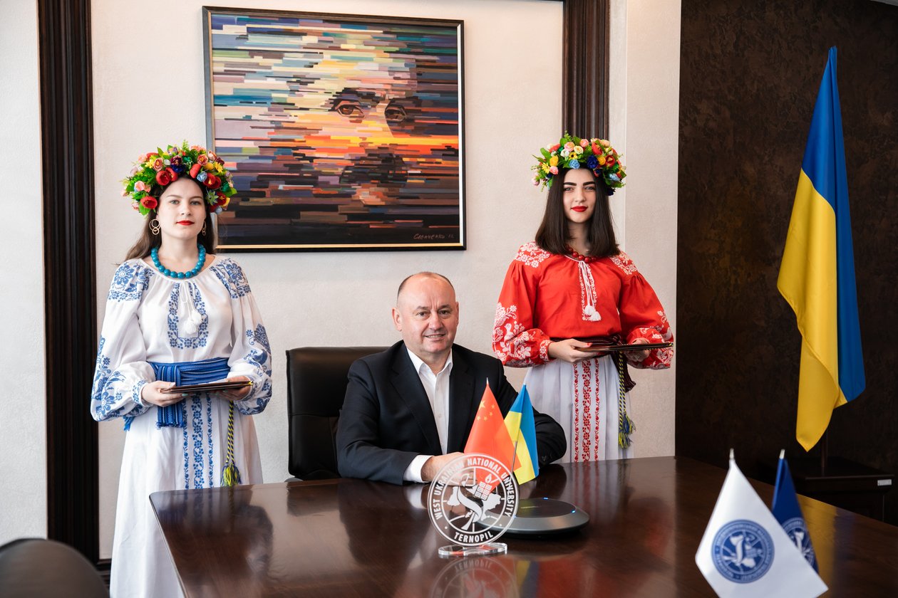 Розширення співпраці ЗУНУ!