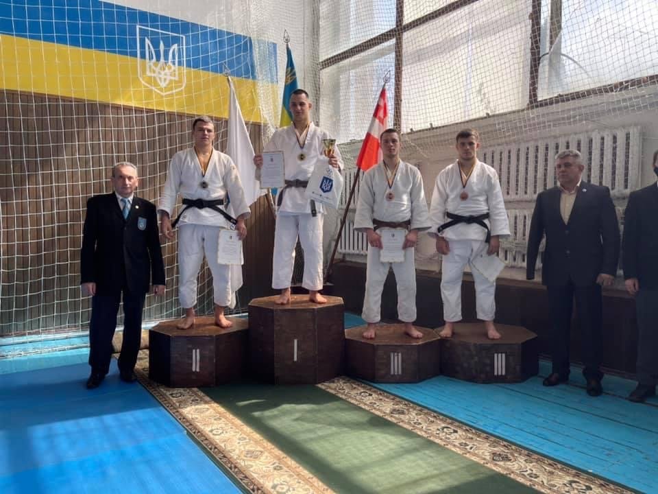 Вітаємо юнаків!