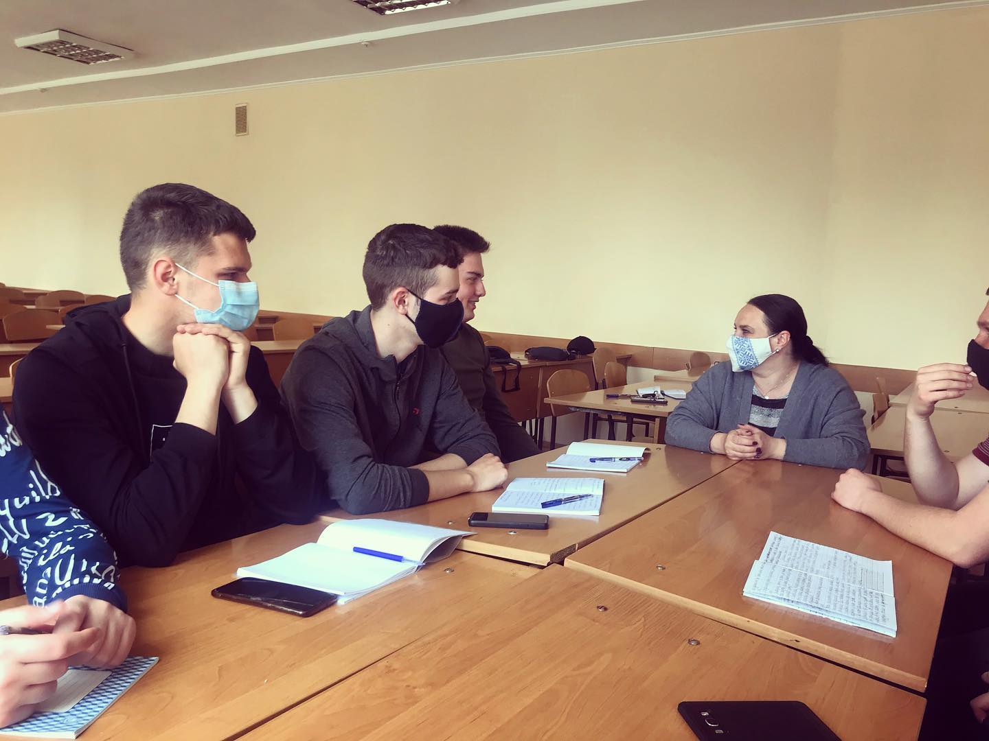 Дискусійна платформа на тему «Ринок землі: за і проти»