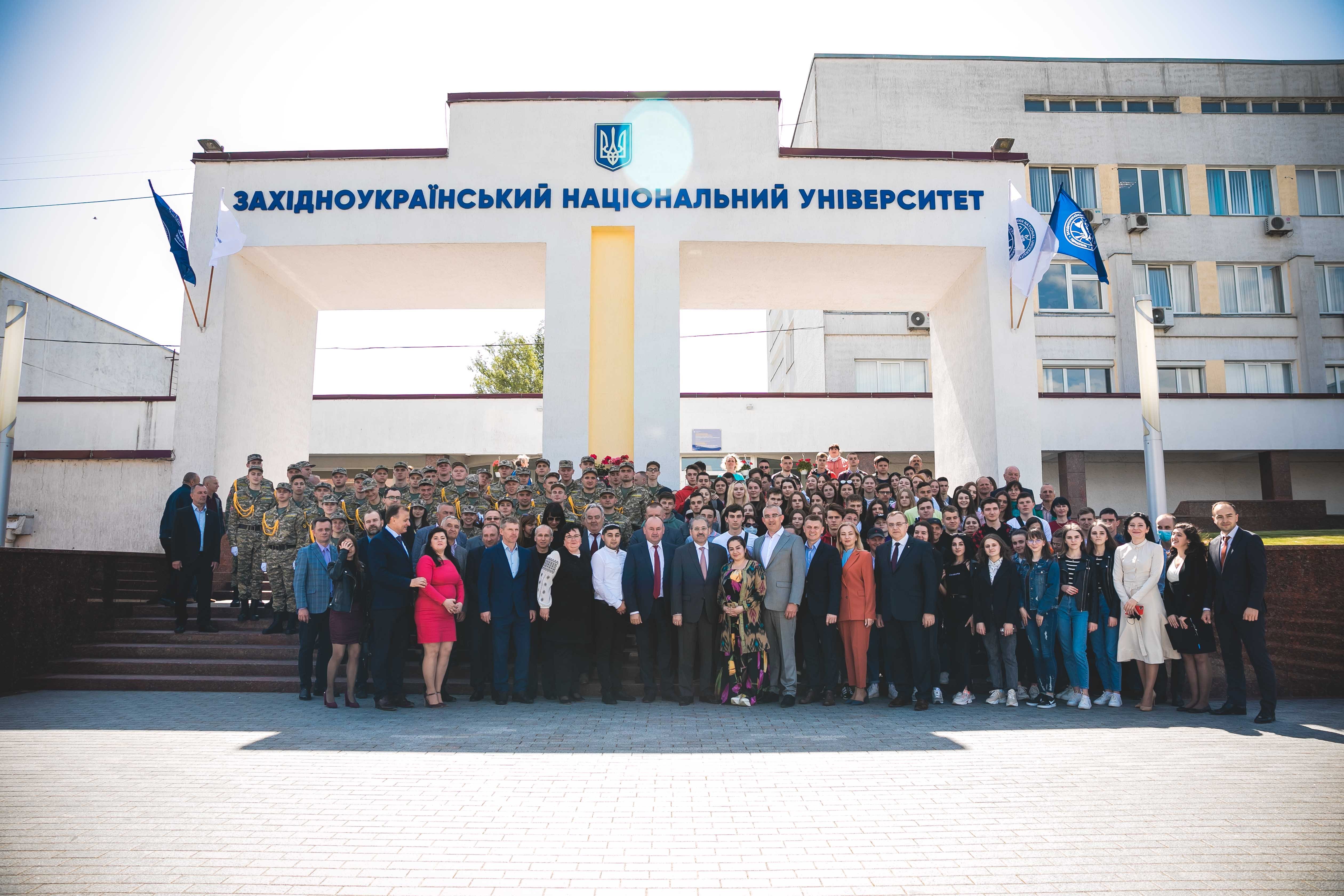 Посол Республіки Узбекистан побував у класичному університеті Тернополя