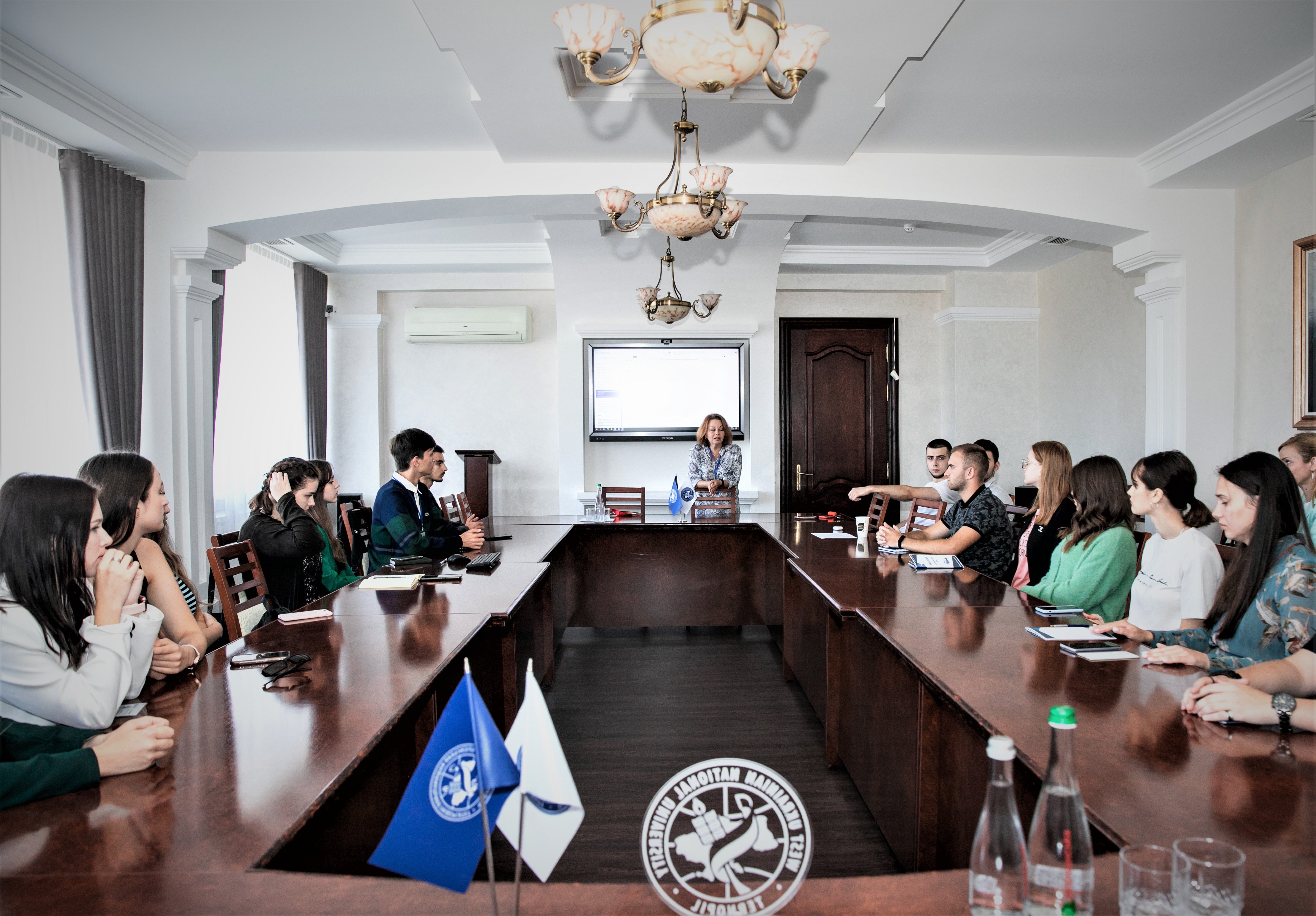 Команда ЗУНУ представлятиме Україну у міжнародному освітньому проєкті Global Case Study Challenge!
