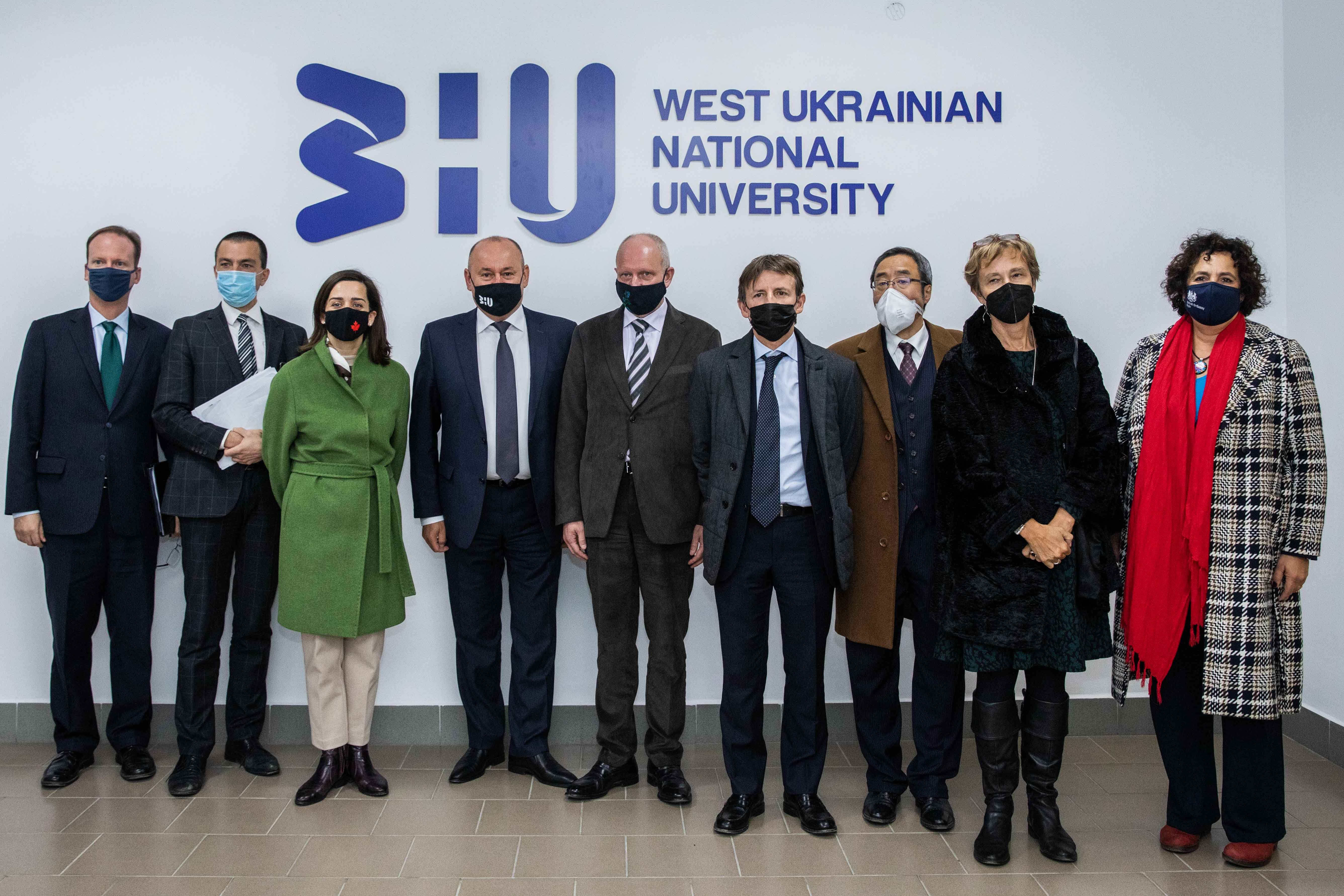 До ЗУНУ завітали посли країн Великої сімки в Україні!