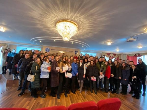 Студенти ЗУНУ поспілкувалися із суддею Анною Мостецькою