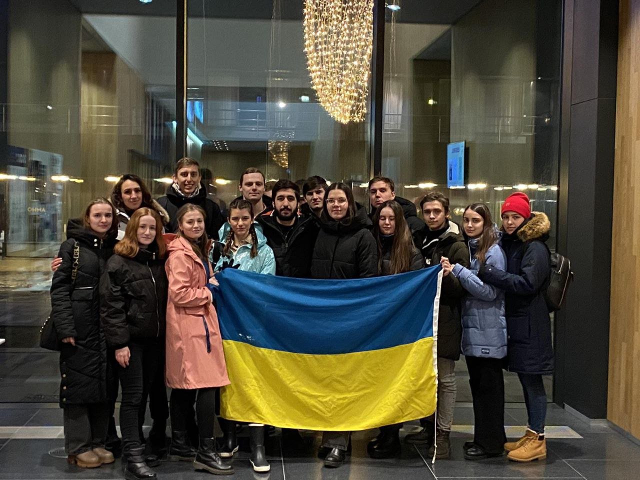 Світ з нами!