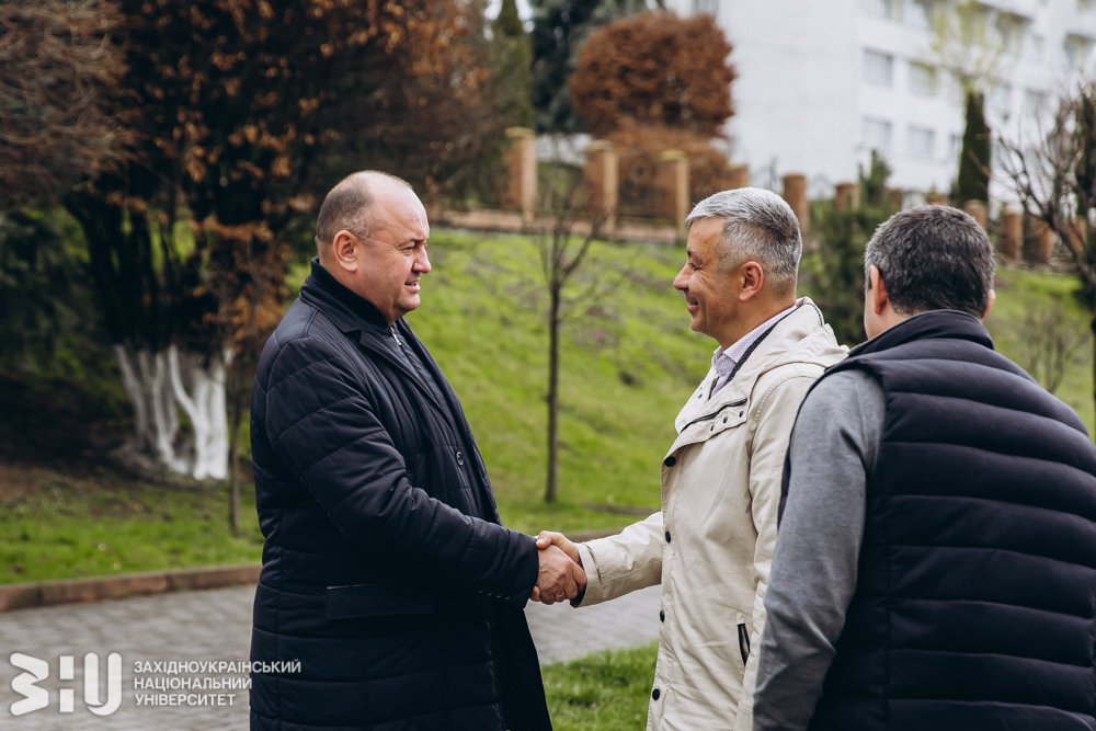 Ректор ЗУНУ зустрівся із Надзвичайним та Повноважним Послом Республіки Вірменія в Україні