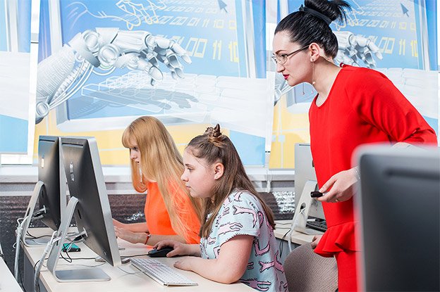Конкурс проєктів випускників ІТ-шкіл ФКІТ
