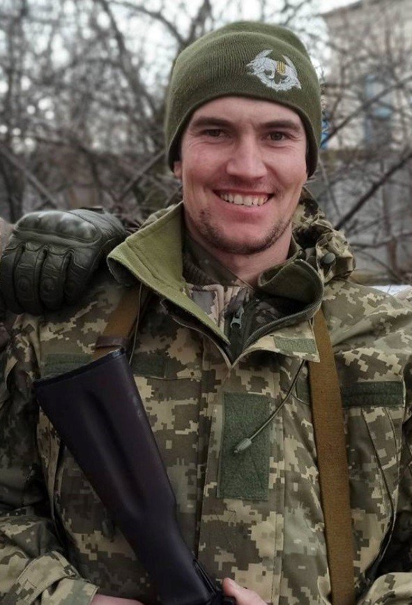Схиляємо голови перед тобою, герою!