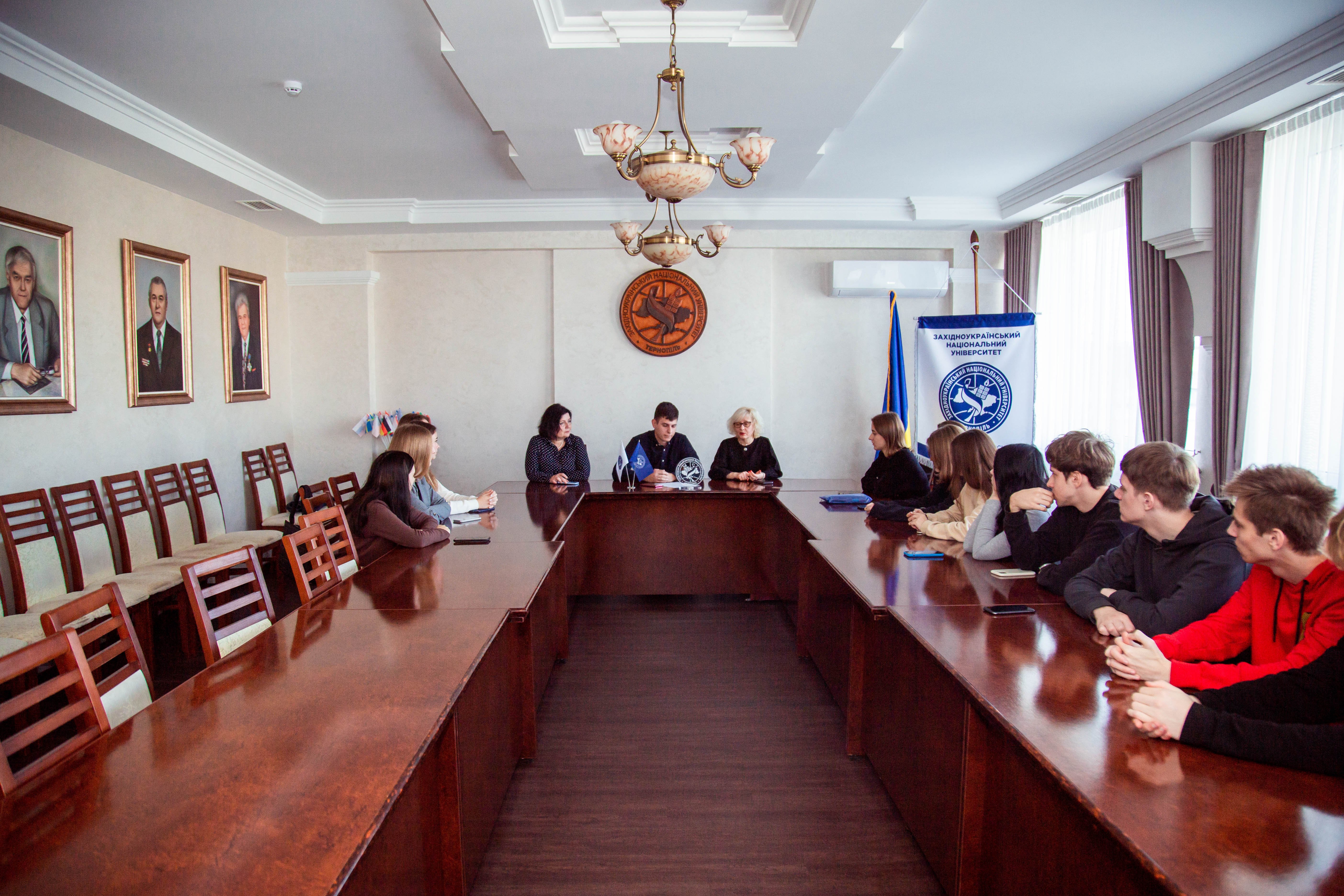Відбулась дискусія «Глобальні цілі сталого розвитку у регіональній політиці України».