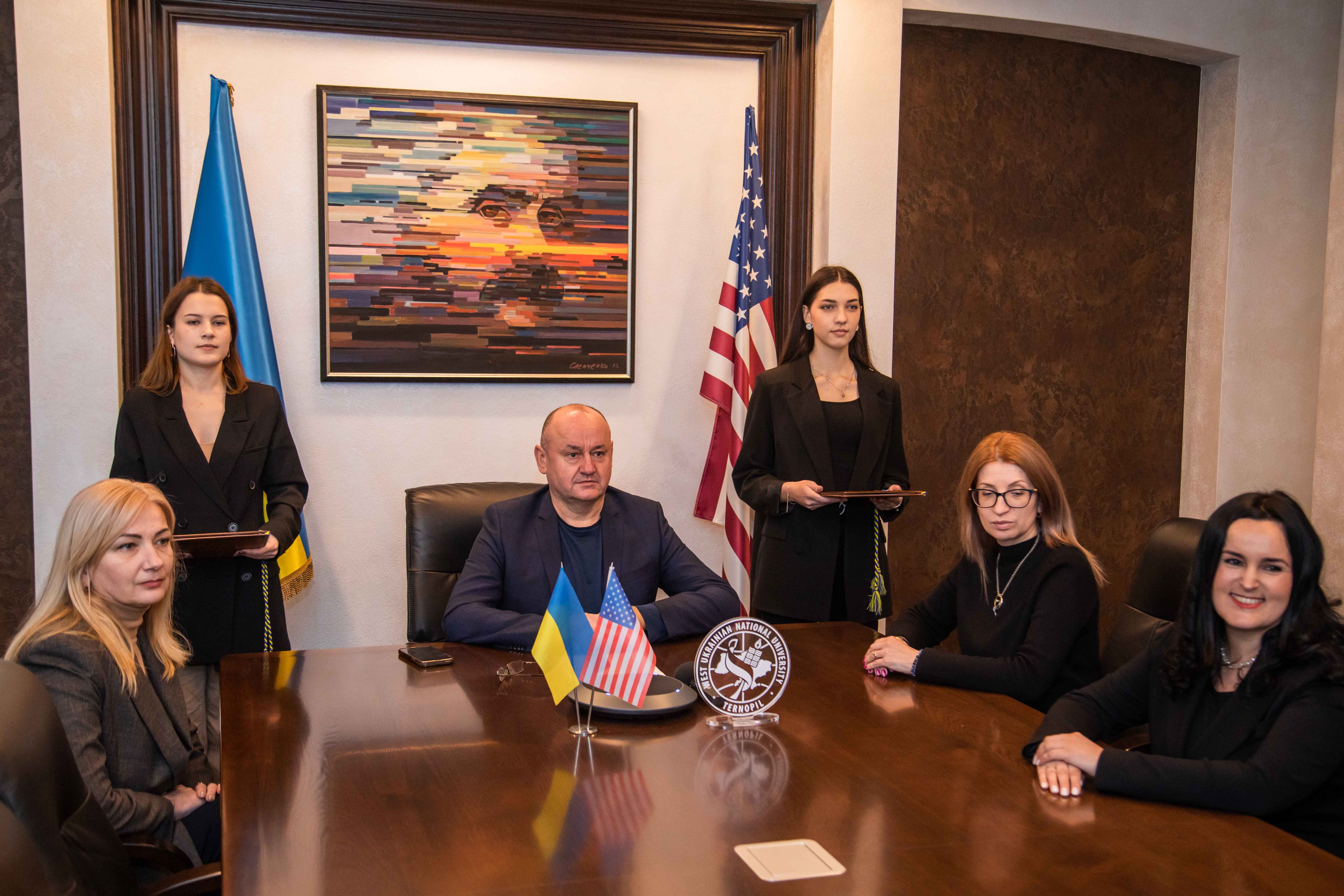Співпраця із Фундацією Центру Економічних досліджень і післядипломної освіти, Нью-Йорк, США