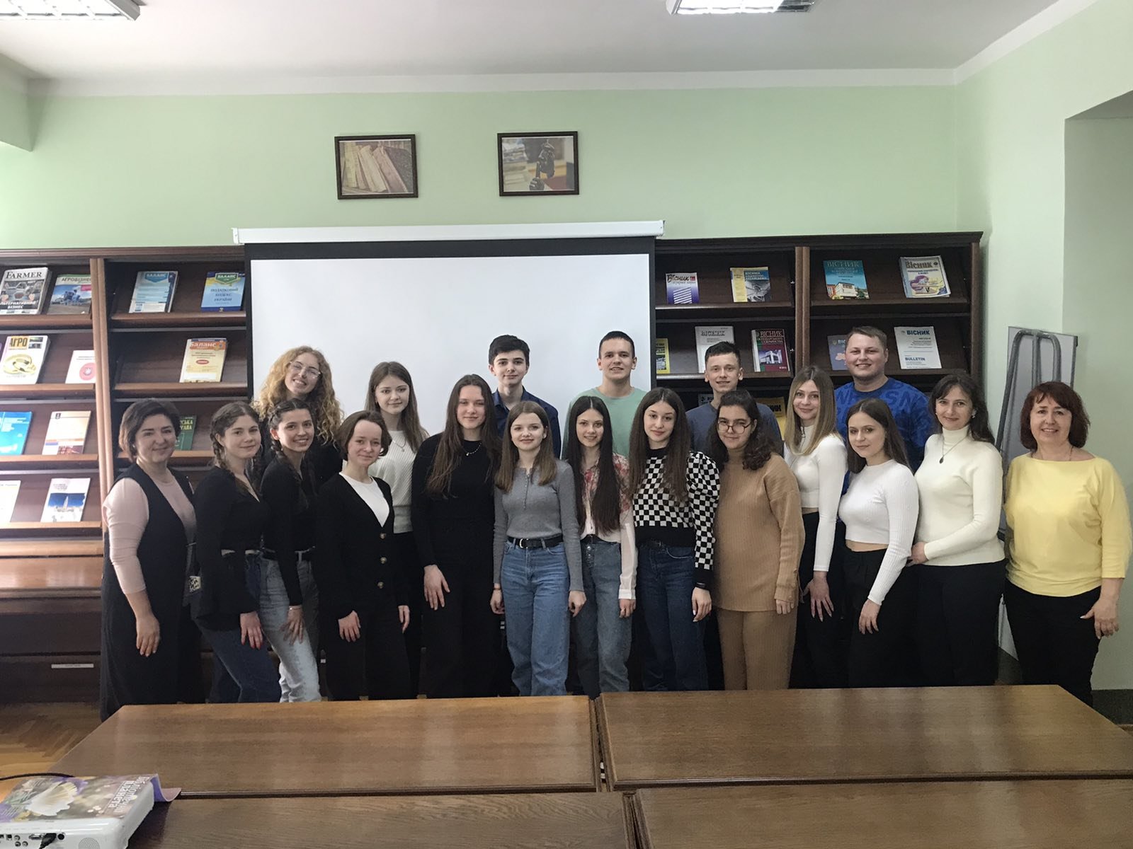 Інтелектуальний турнір «Збагачуй свої знання про фінанси. Знання – твоє майбутнє»