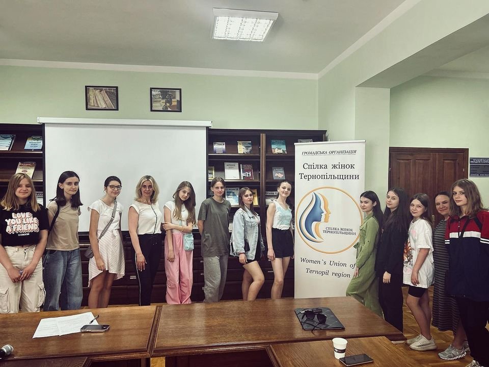 Кіноклуб у бібліотеці ім. Л. Каніщенка