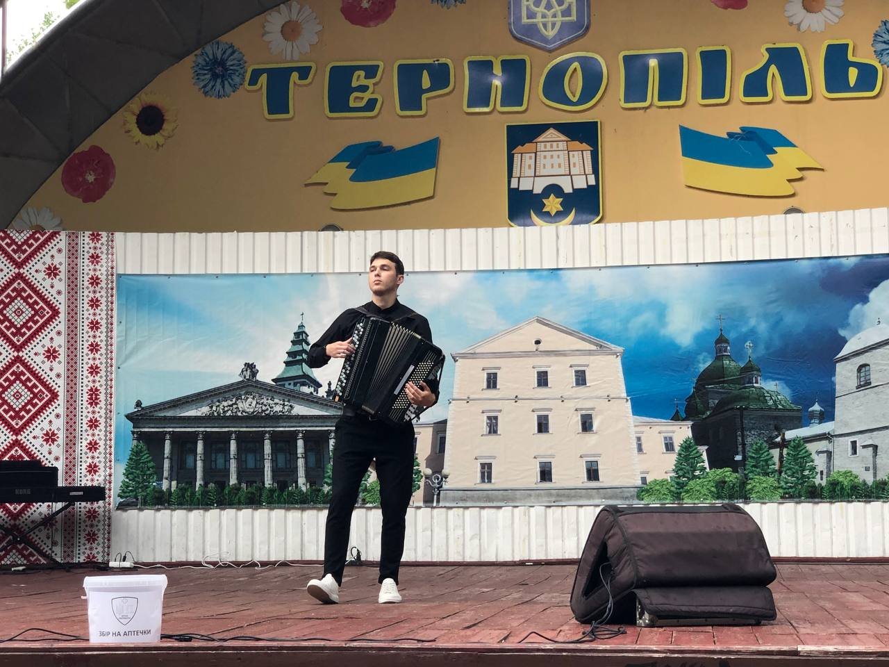 Благодійний концерт для військових-батьків