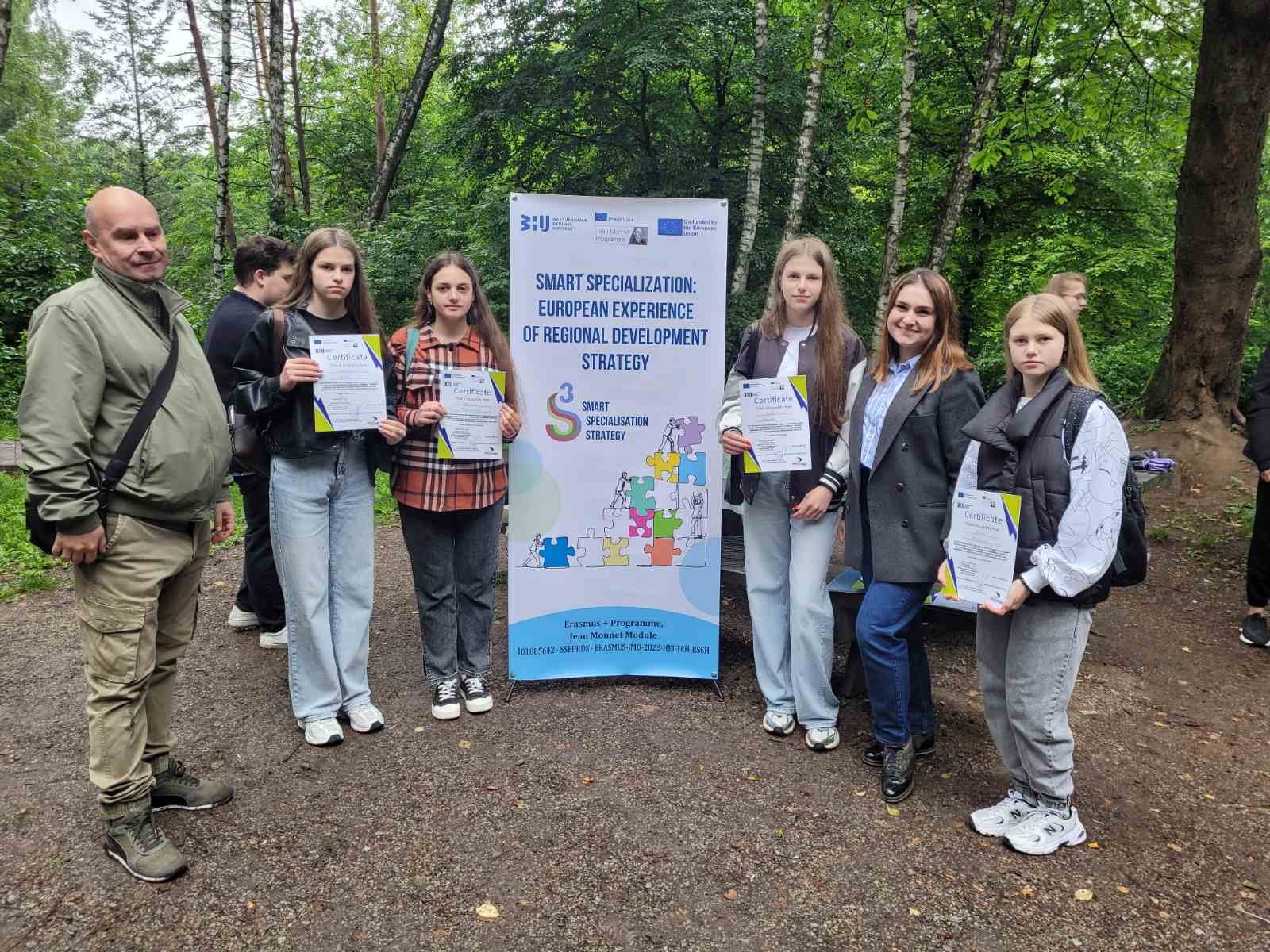 ЛІТНІЙ МОЛОДІЖНИЙ ТАБІР «SMART CAMP» В РАМКАХ РЕАЛІЗАЦІЇ ПРОЄКТУ МОДУЛЬ ЖАН МОНЕ, ЕРАЗМУС