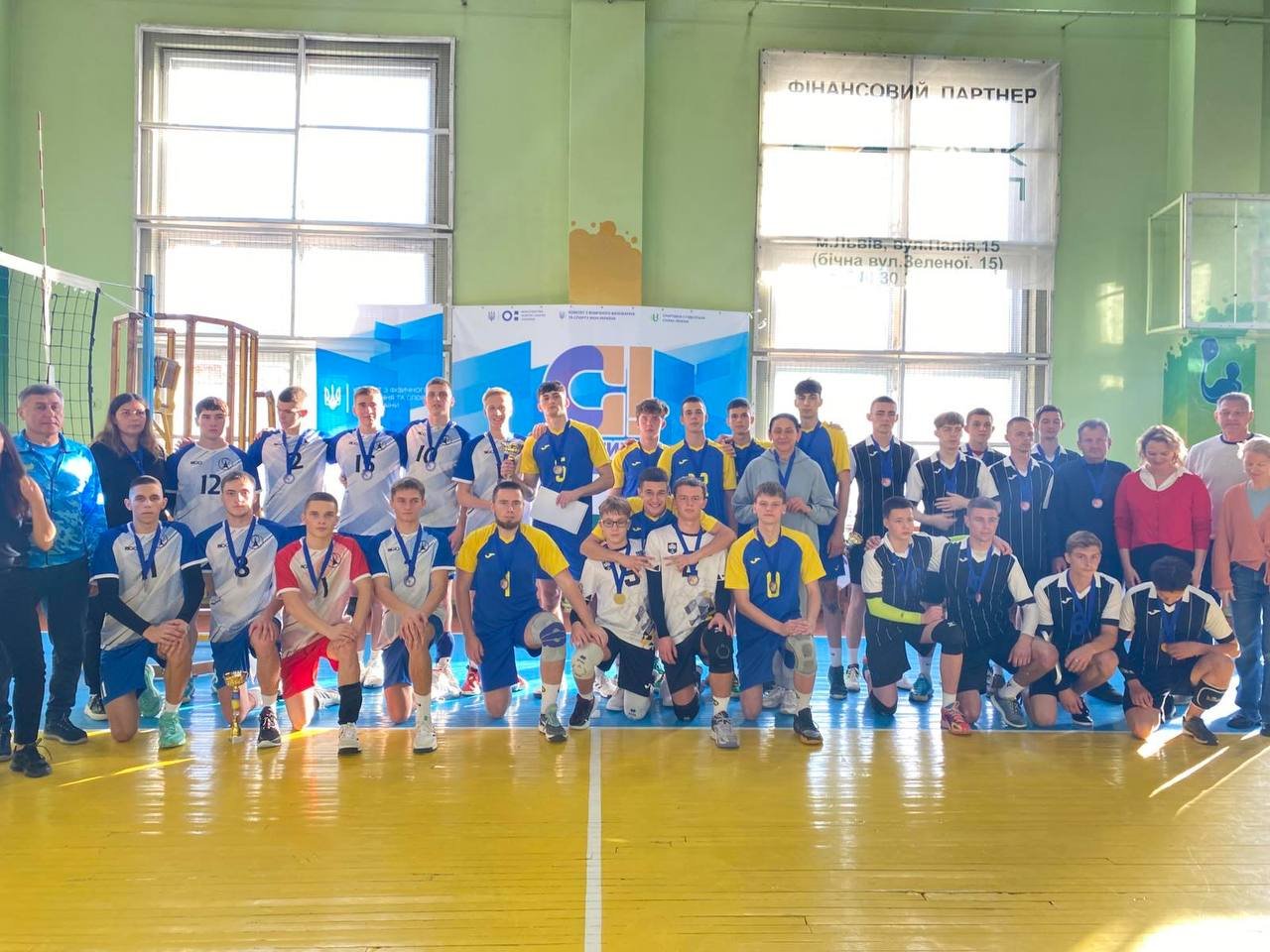 Команда ЗУНУ здобула золоту медаль на змаганнях з волейболу