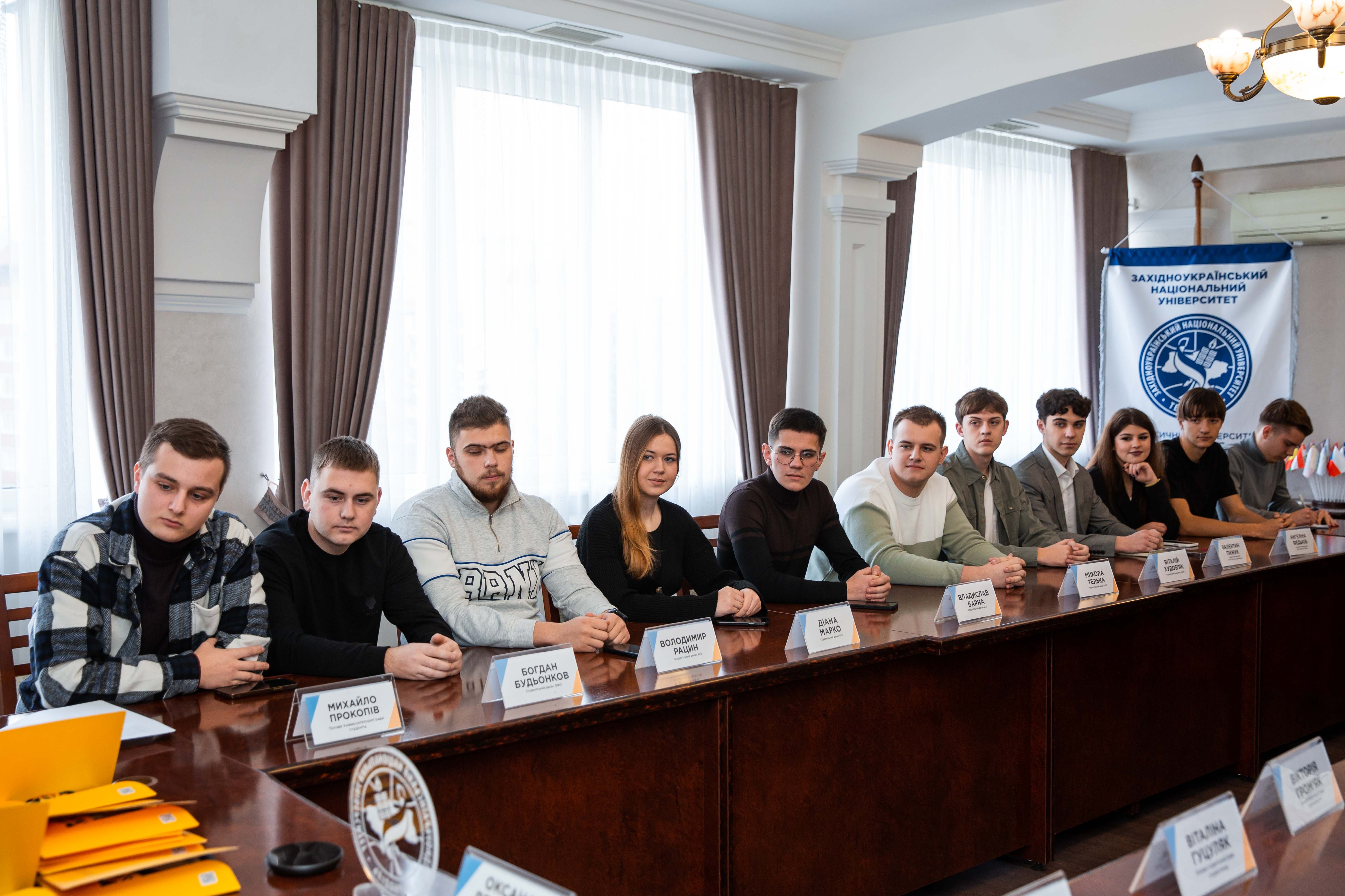 Зустріч ректора ЗУНУ із новообраними студентськими лідерами