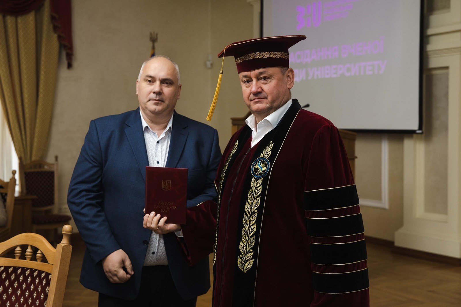 Вітаємо із успішним захистом кандидатської дисертації!