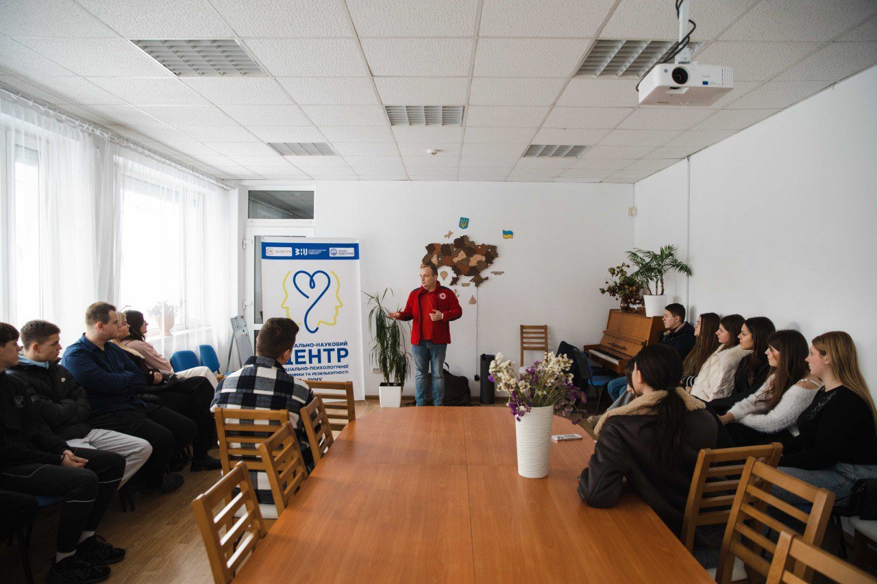 Тренінг з надання першої домедичної допомоги