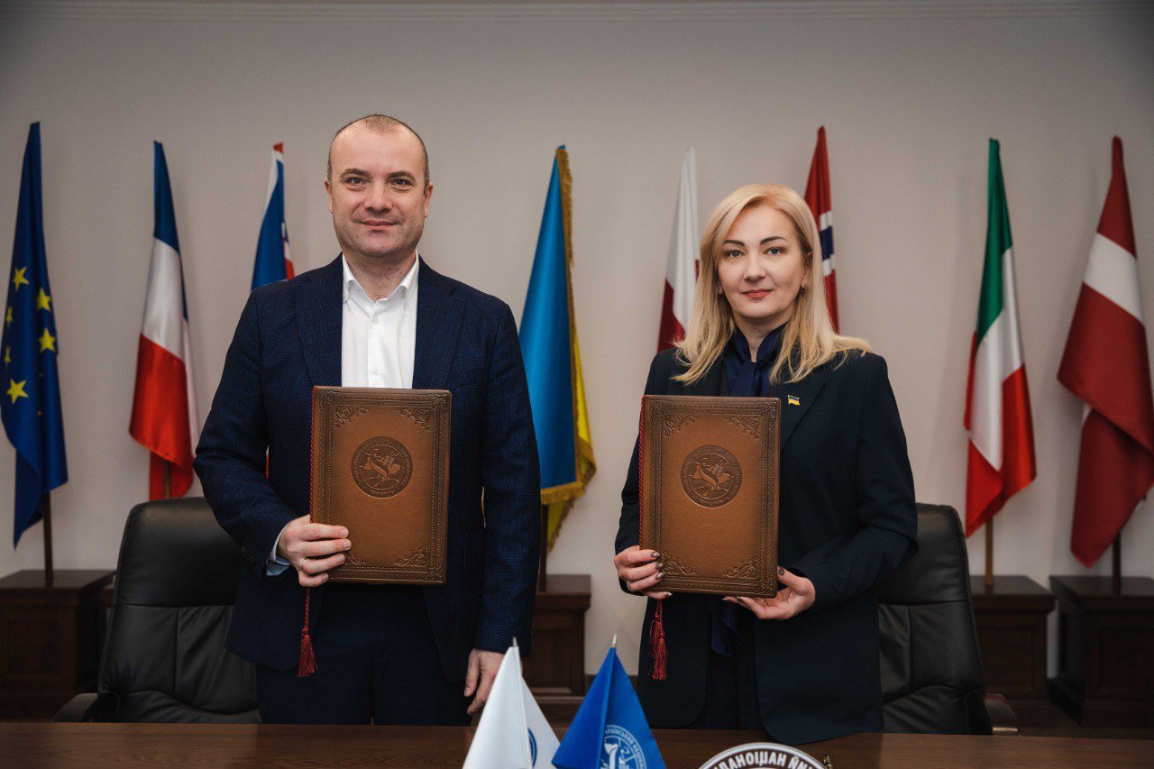 Підписання меморандуму про співпрацю із Школою універсального журналіста