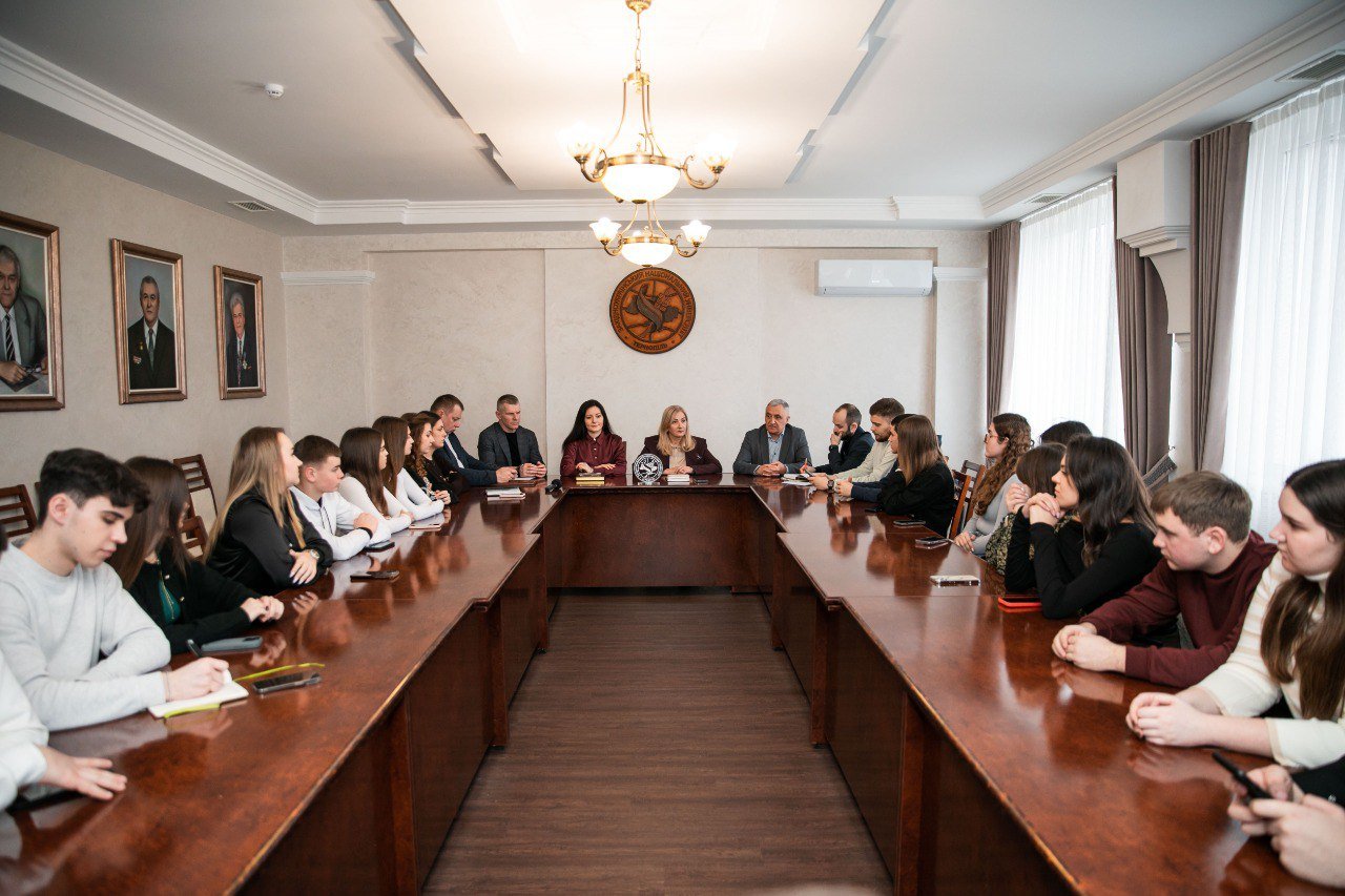У Західноукраїнському національному університеті відбулася зустріч адміністрації університету зі студентським самоврядуванням та активом студентського містечка