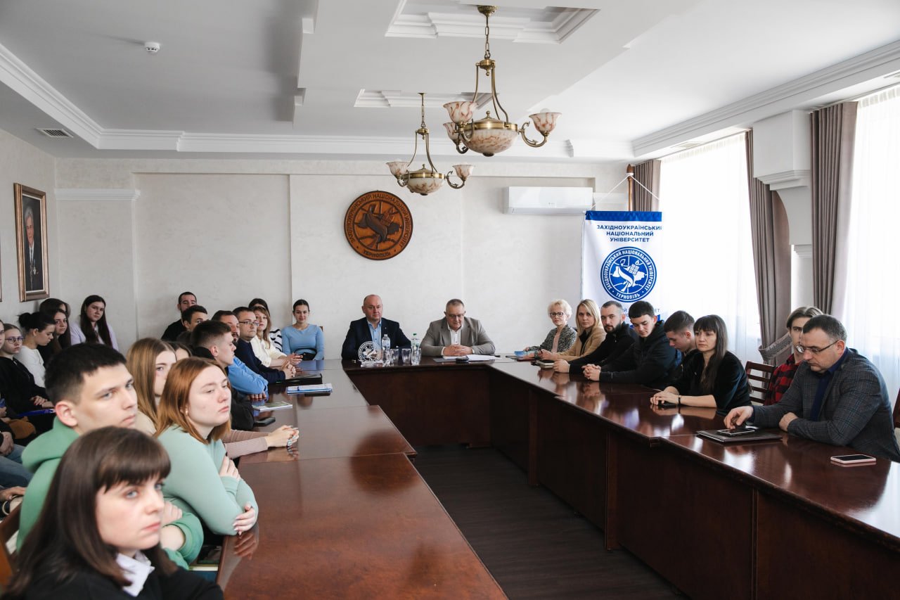 Відбулася інтерактивна лекція начальника Головного управління Державної казначейської служби України у Тернопільській області, заслуженого економіста України Петра Гринчишина