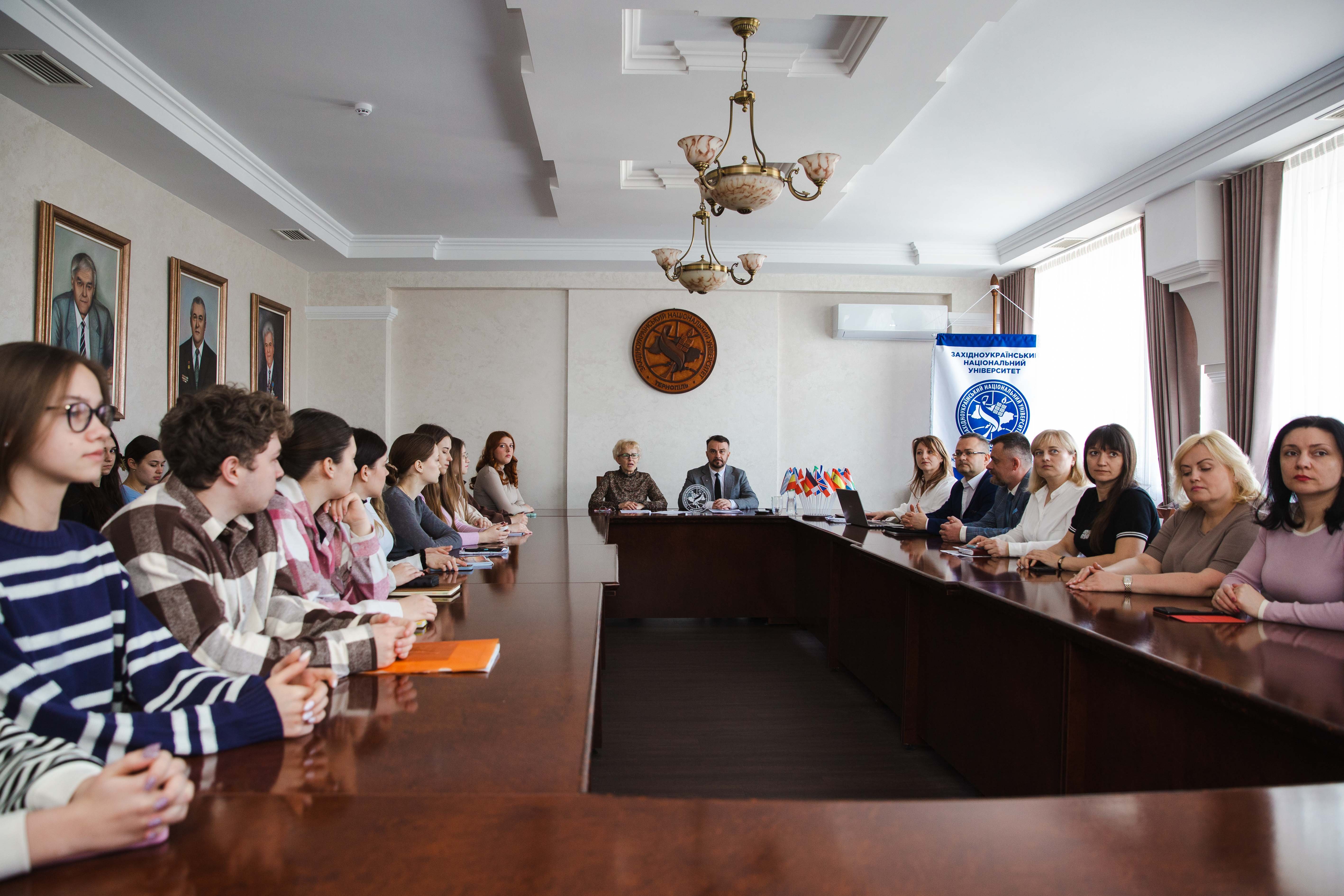 Тренінговий семінар «Стратегічне планування розвитку територіальних громад, орієнтоване на результат: синергія емоцій та соціально-економічного аналізу»